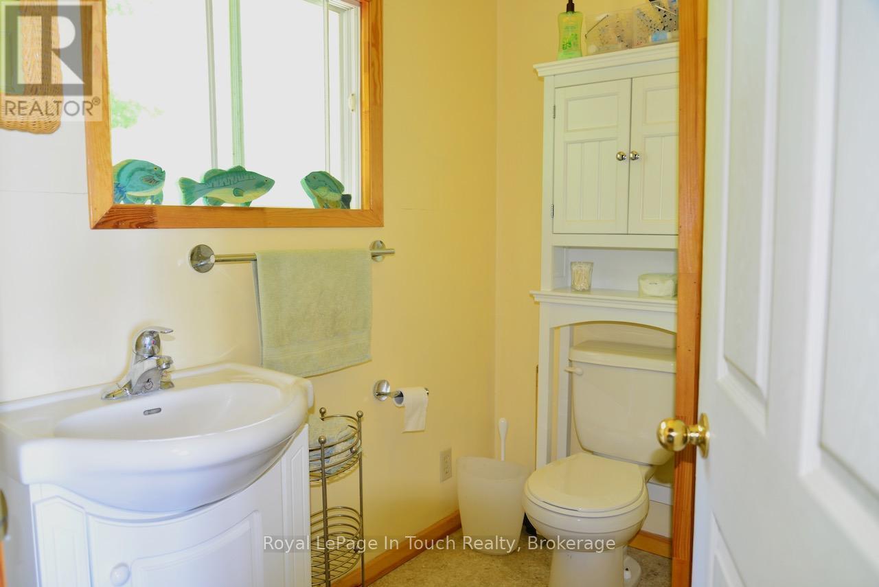 












1916 SIX MILE LAKE SHORE ISLAND

,
Georgian Bay (Baxter),




Ontario
L0K1S0

