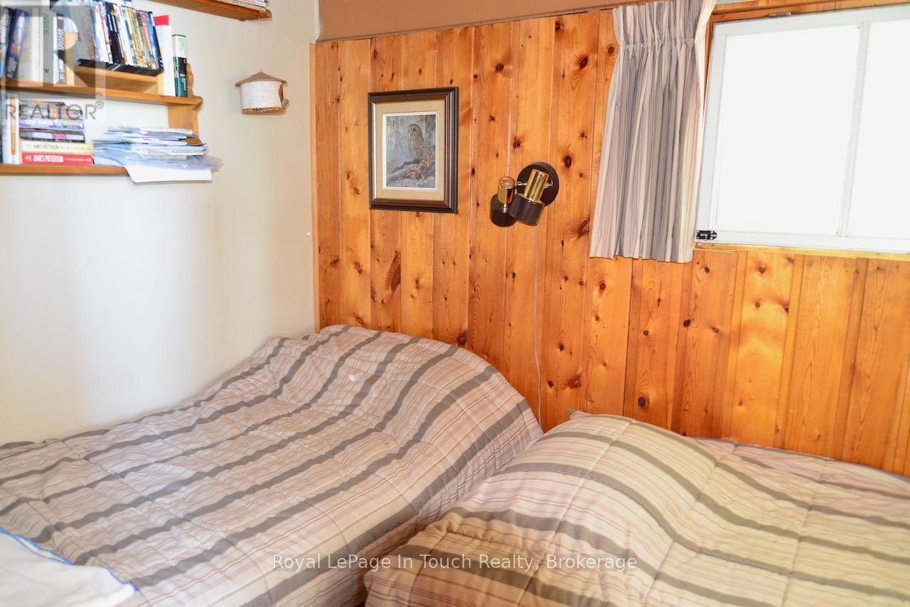 












1916 SIX MILE LAKE SHORE ISLAND

,
Georgian Bay (Baxter),




Ontario
L0K1S0

