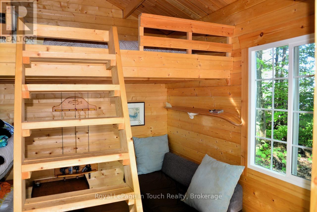 












1916 SIX MILE LAKE SHORE ISLAND

,
Georgian Bay (Baxter),




Ontario
L0K1S0

