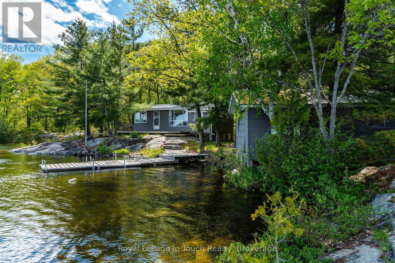 












1916 SIX MILE LAKE SHORE ISLAND

,
Georgian Bay (Baxter),




Ontario
L0K1S0

