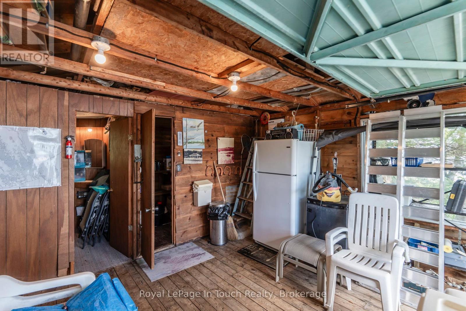 












1916 SIX MILE LAKE SHORE ISLAND

,
Georgian Bay (Baxter),




Ontario
L0K1S0

