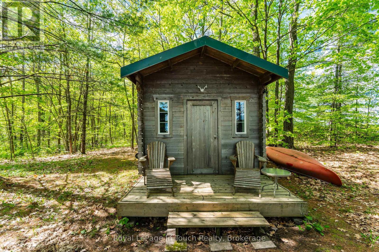 












1916 SIX MILE LAKE SHORE ISLAND

,
Georgian Bay (Baxter),




Ontario
L0K1S0

