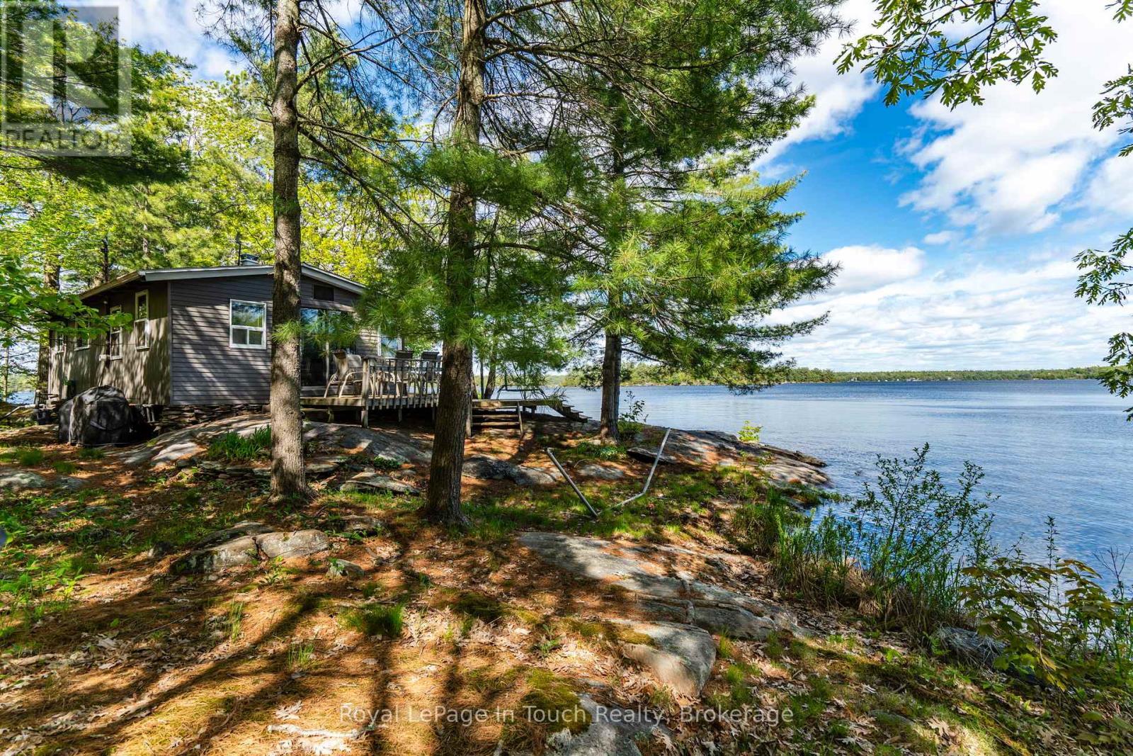 












1916 SIX MILE LAKE SHORE ISLAND

,
Georgian Bay (Baxter),




Ontario
L0K1S0

