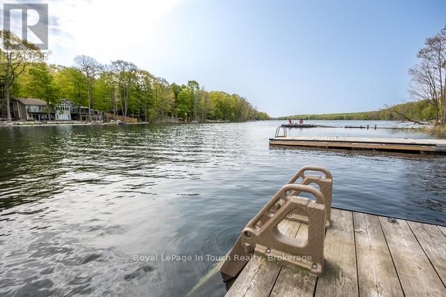 












157 FARLAIN LAKE ROAD W

,
Tiny,




Ontario
L9M0B9

