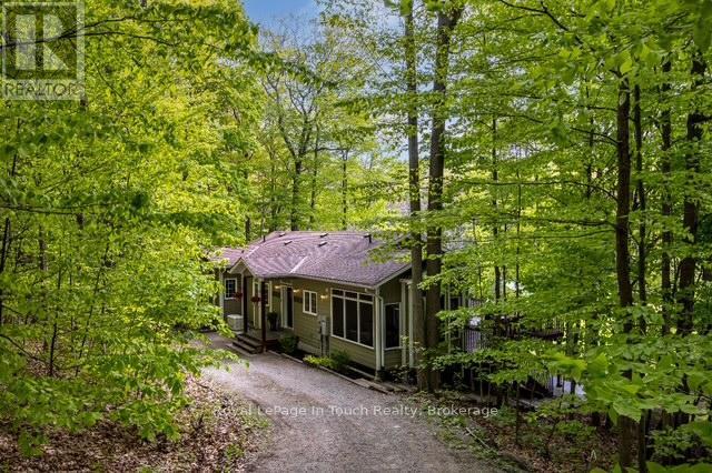 












157 FARLAIN LAKE ROAD W

,
Tiny,




Ontario
L9M0B9

