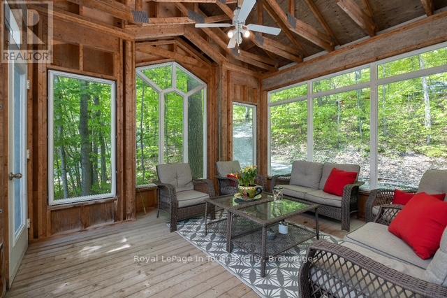 












157 FARLAIN LAKE ROAD W

,
Tiny,




Ontario
L9M0B9

