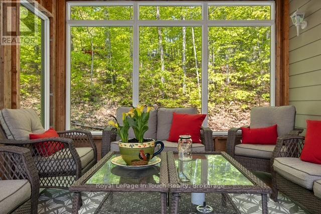 












157 FARLAIN LAKE ROAD W

,
Tiny,




Ontario
L9M0B9

