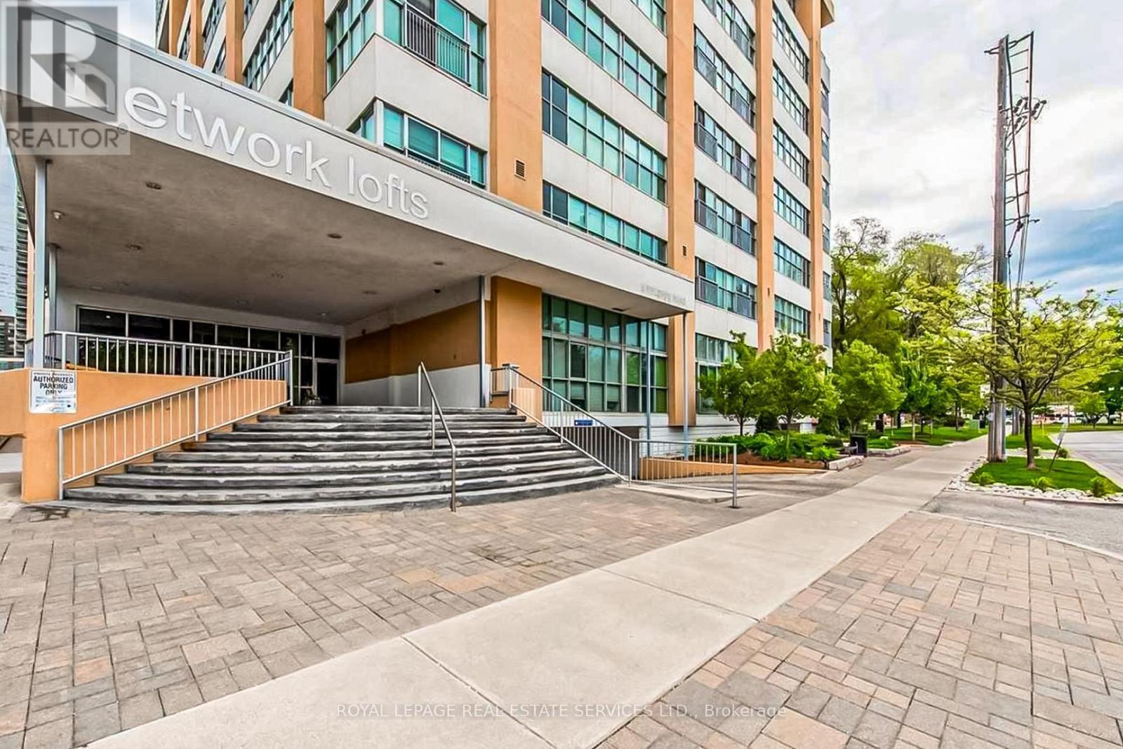 












206 - 2 FIELDWAY ROAD

,
Toronto,




Ontario
M8Z0B9

