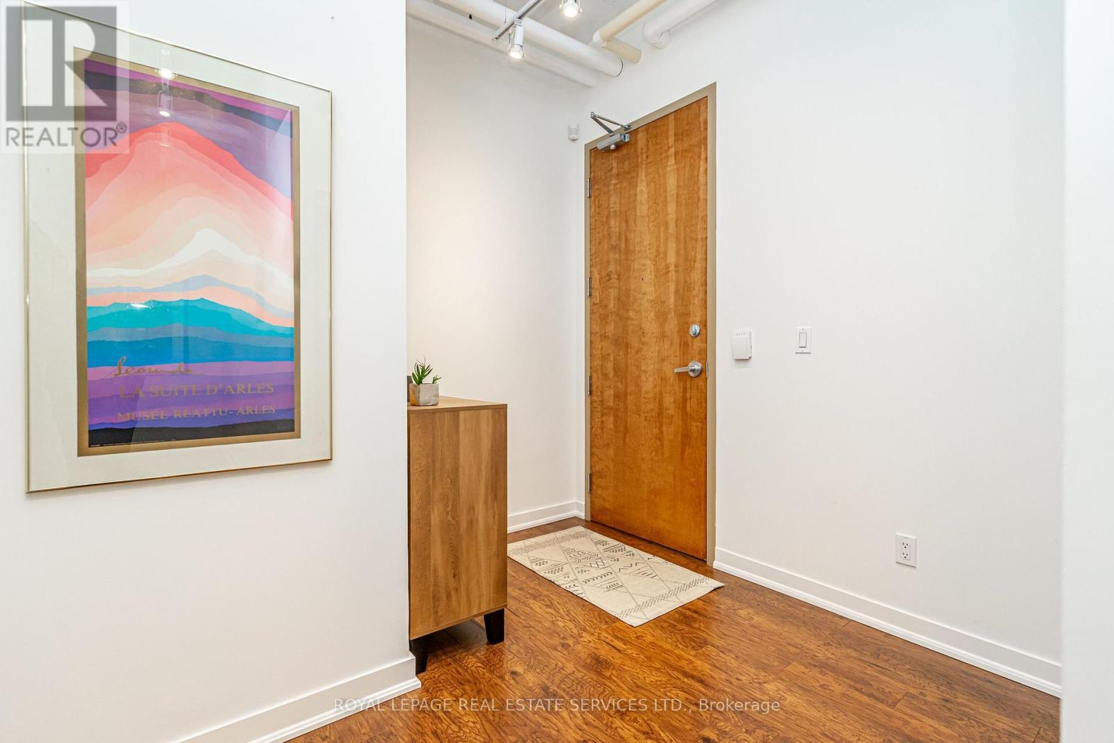 












206 - 2 FIELDWAY ROAD

,
Toronto,




Ontario
M8Z0B9

