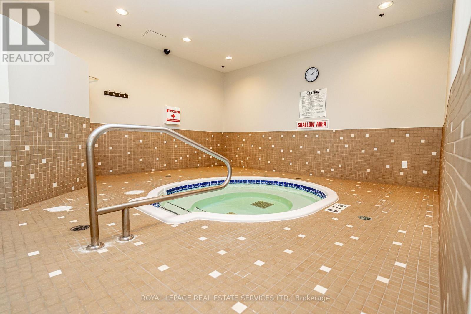 












206 - 2 FIELDWAY ROAD

,
Toronto,




Ontario
M8Z0B9

