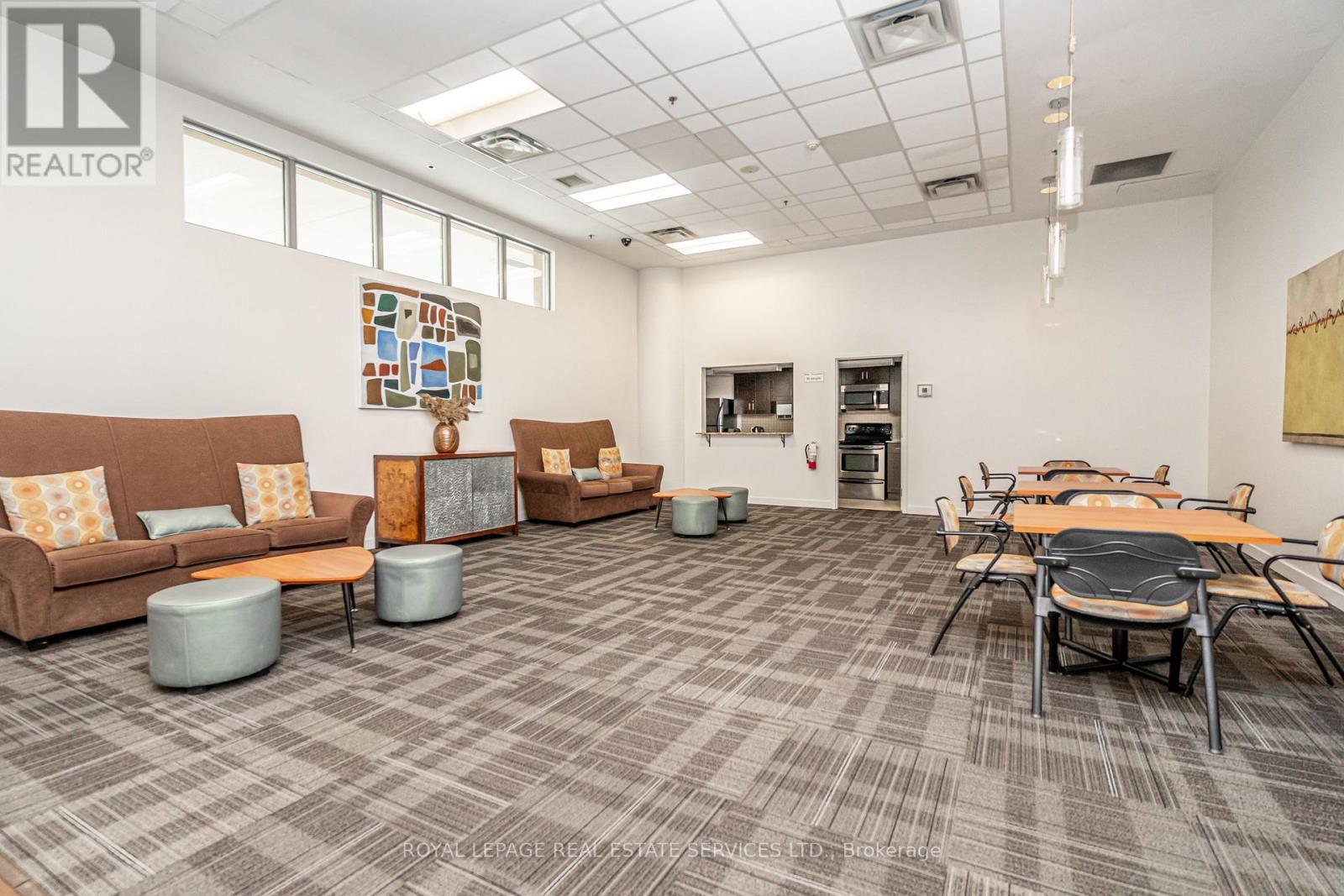 












206 - 2 FIELDWAY ROAD

,
Toronto,




Ontario
M8Z0B9

