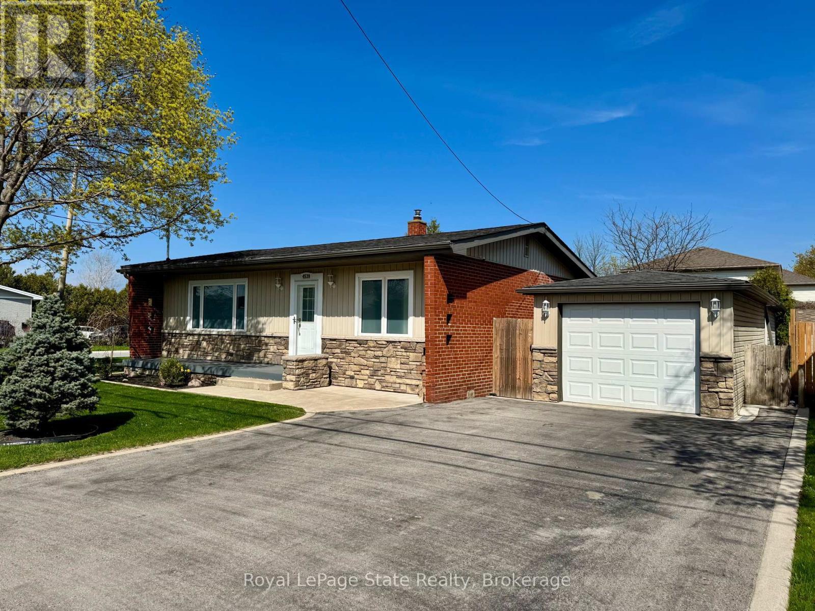 












4539 ONTARIO STREET

,
Lincoln (Beamsville),




Ontario
L0R1B5

