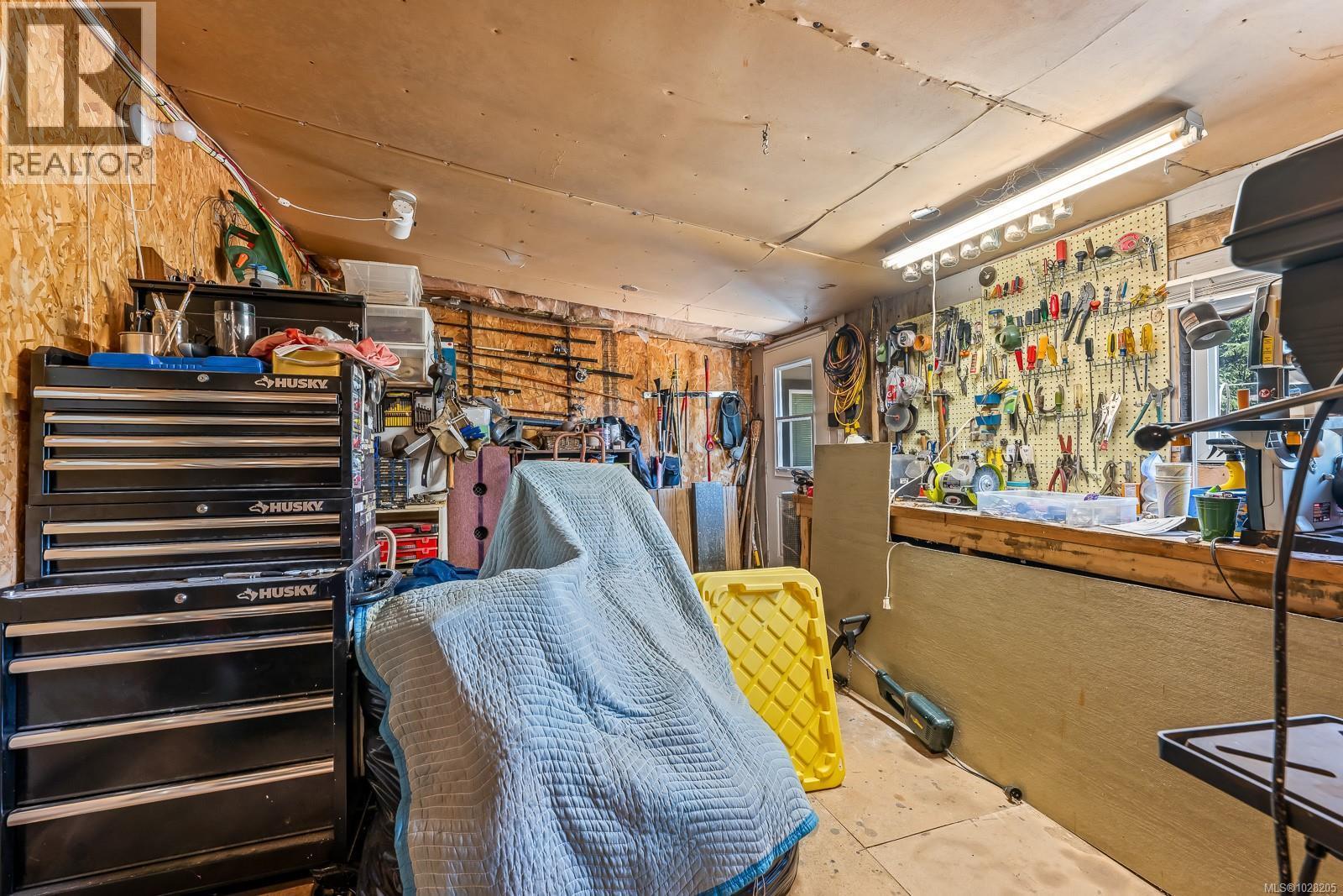 












1255 Wilkinson Rd

,
Comox,




British Columbia
V9M4B8

