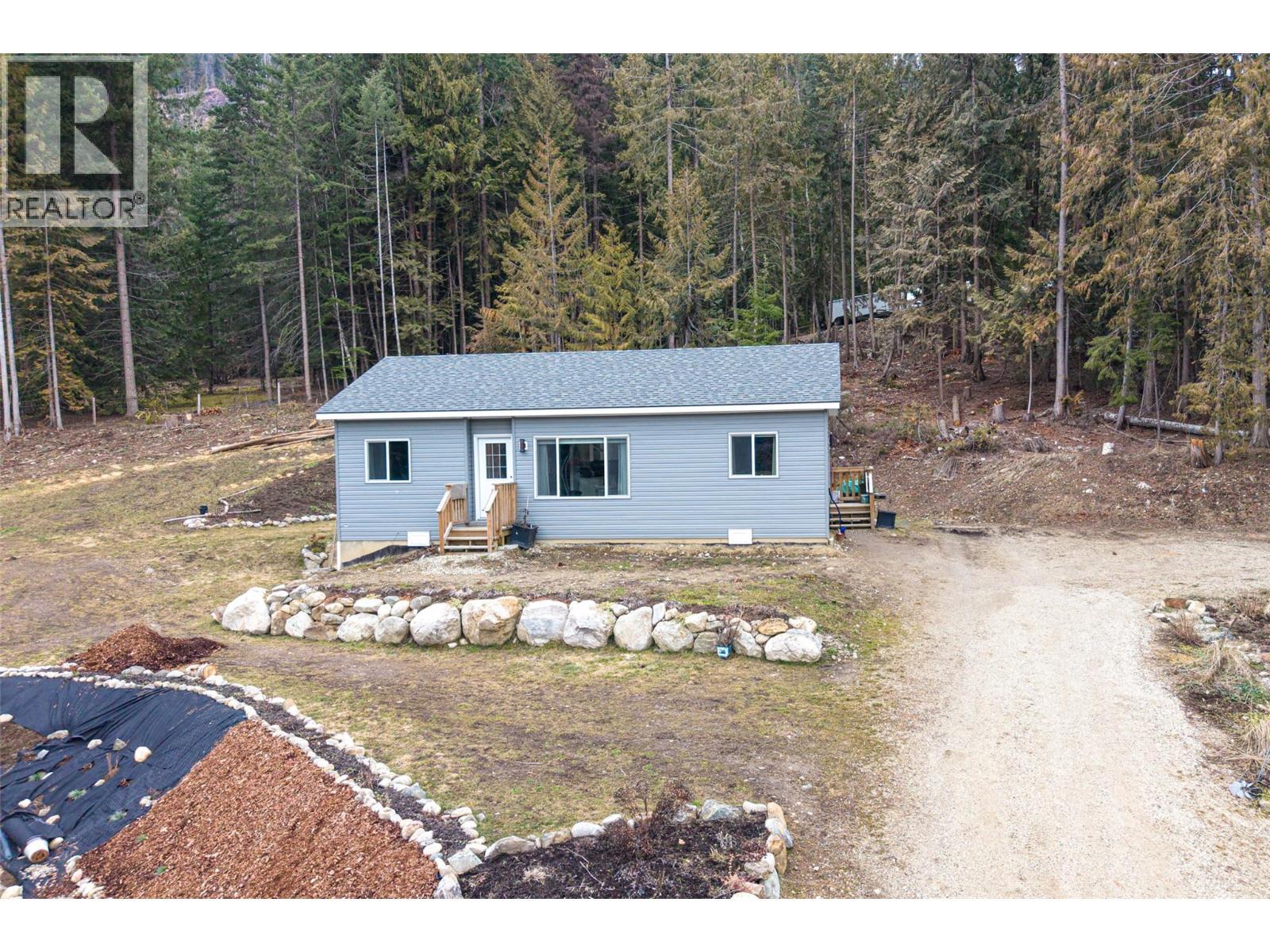












2655 Cowen Road

,
Salmon Arm,




British Columbia
V0E2V0

