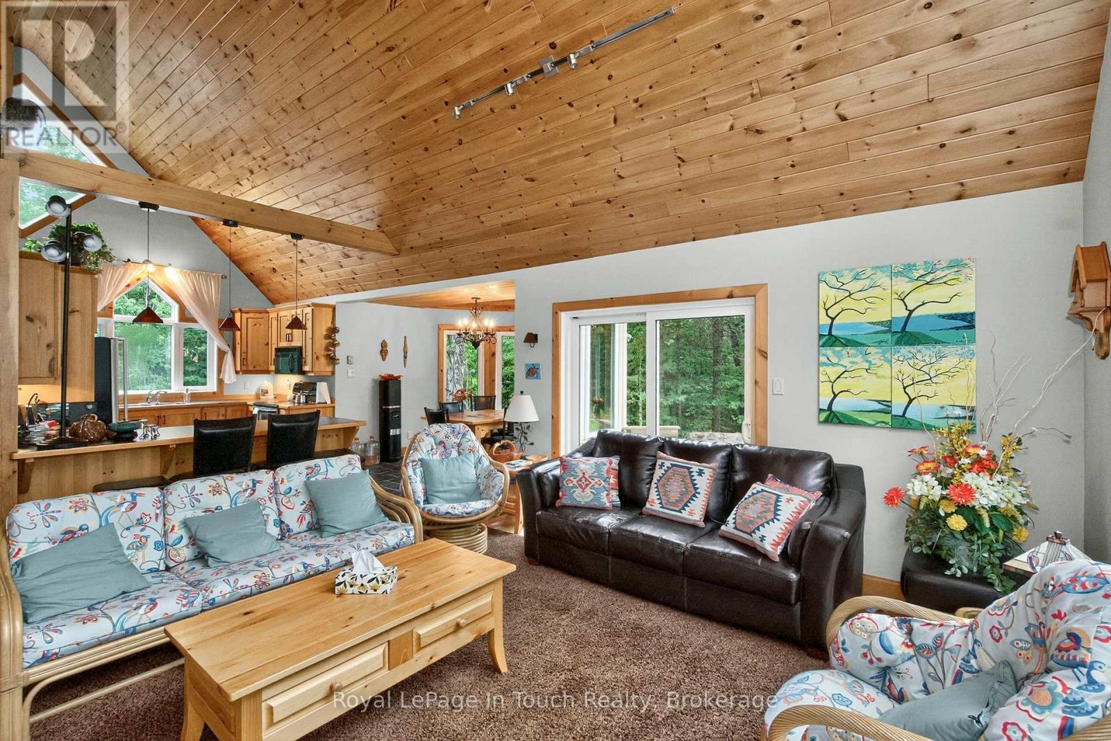 












390 ISLAND 360 ISLAND

,
Georgian Bay (Baxter),




Ontario
L0K1S0

