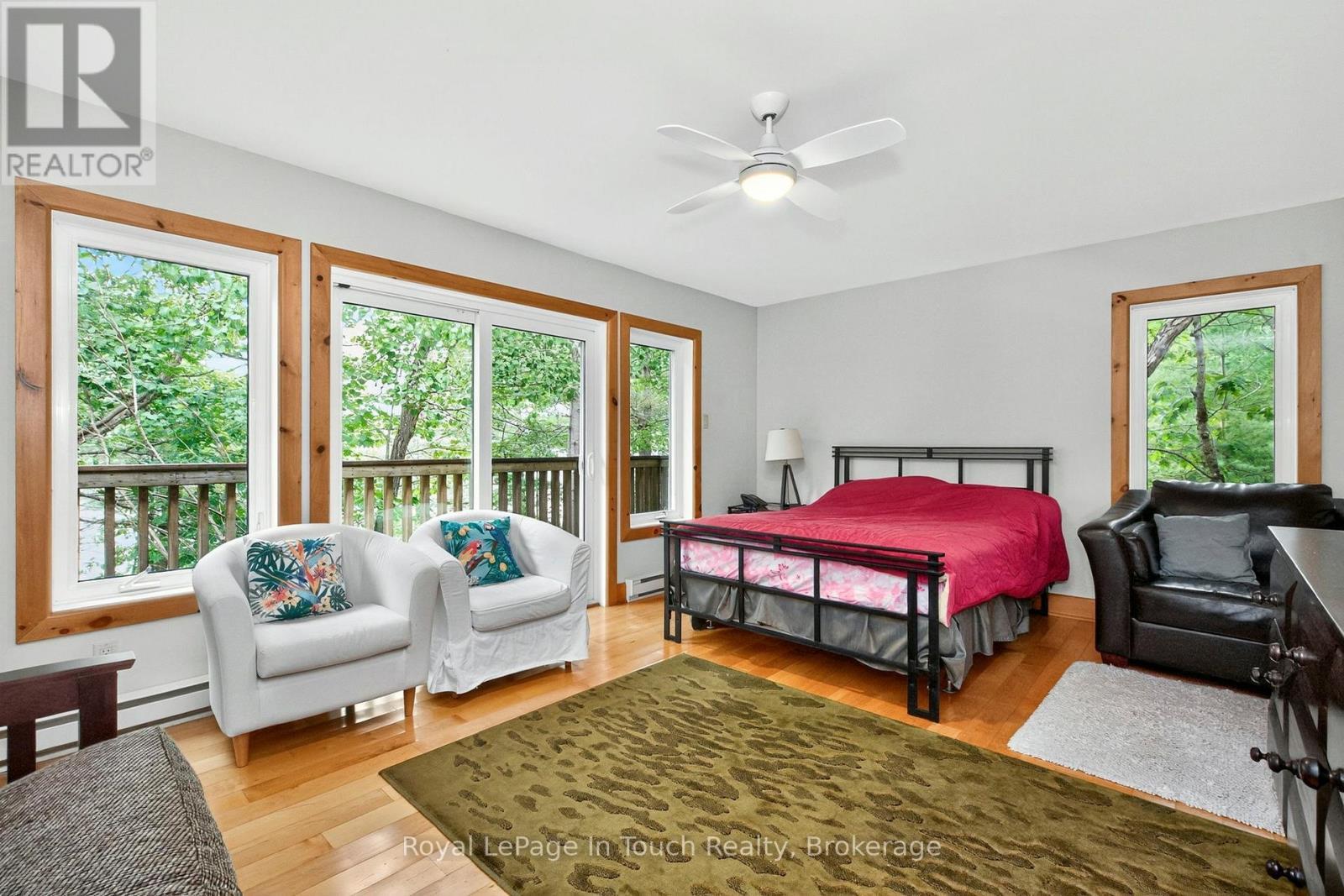 












390 ISLAND 360 ISLAND

,
Georgian Bay (Baxter),




Ontario
L0K1S0

