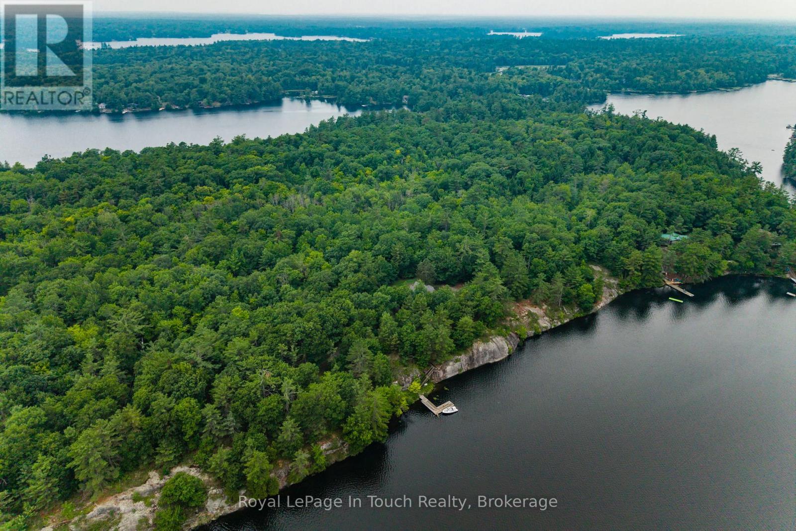 












390 ISLAND 360 ISLAND

,
Georgian Bay (Baxter),




Ontario
L0K1S0


