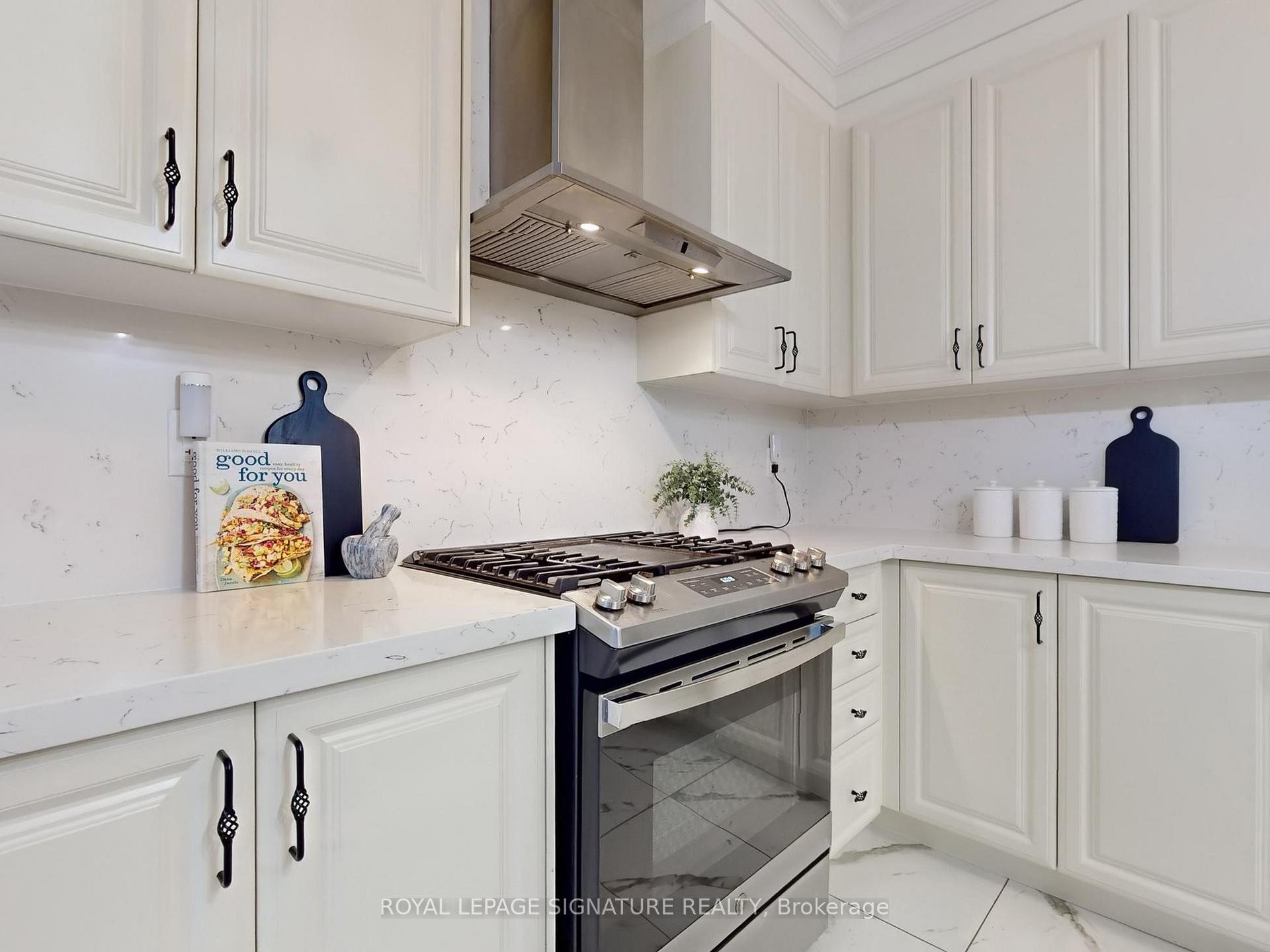 









46


Kincardine

Street,
Vaughan,




ON
L4H 4H7

