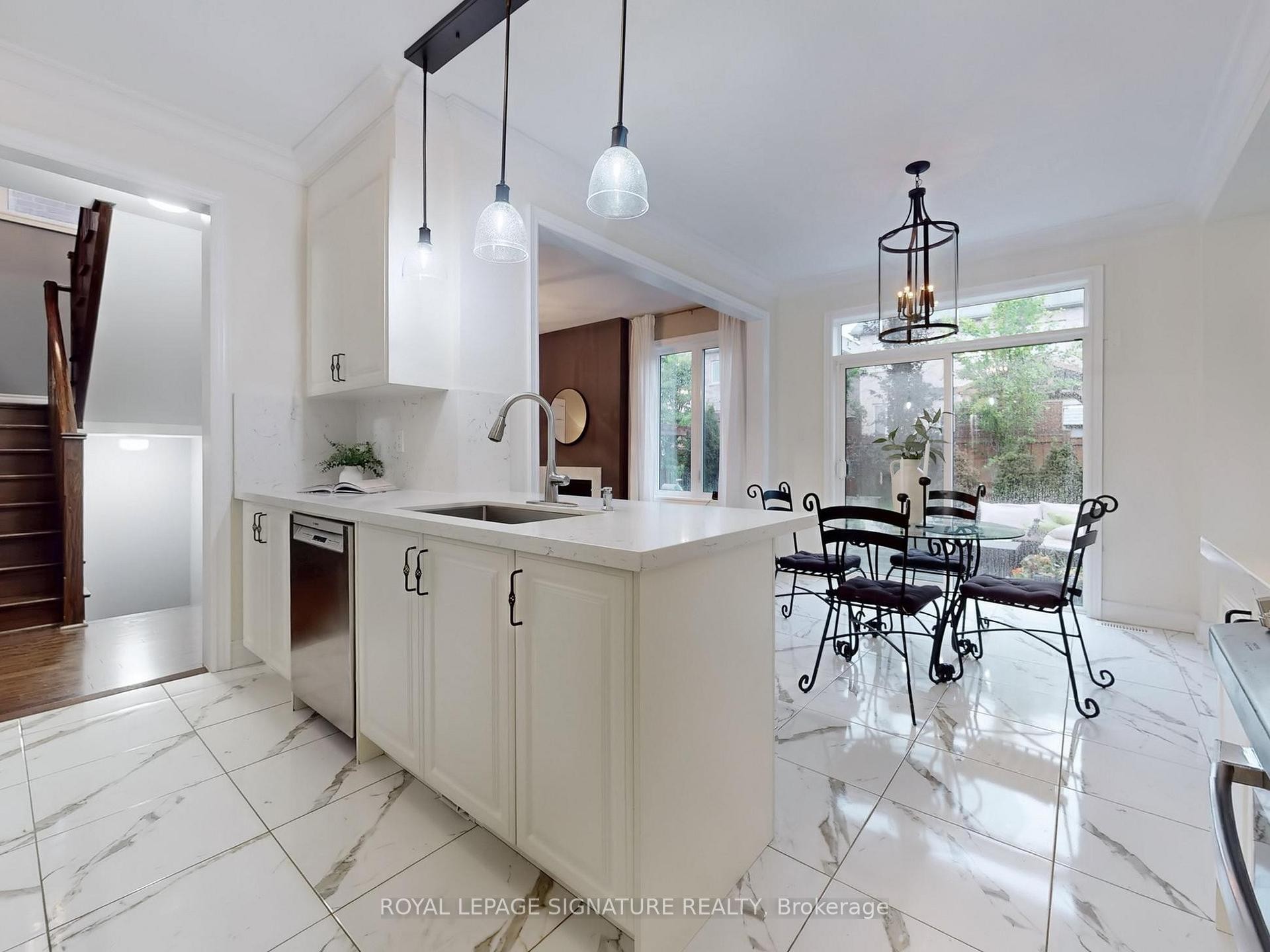 









46


Kincardine

Street,
Vaughan,




ON
L4H 4H7

