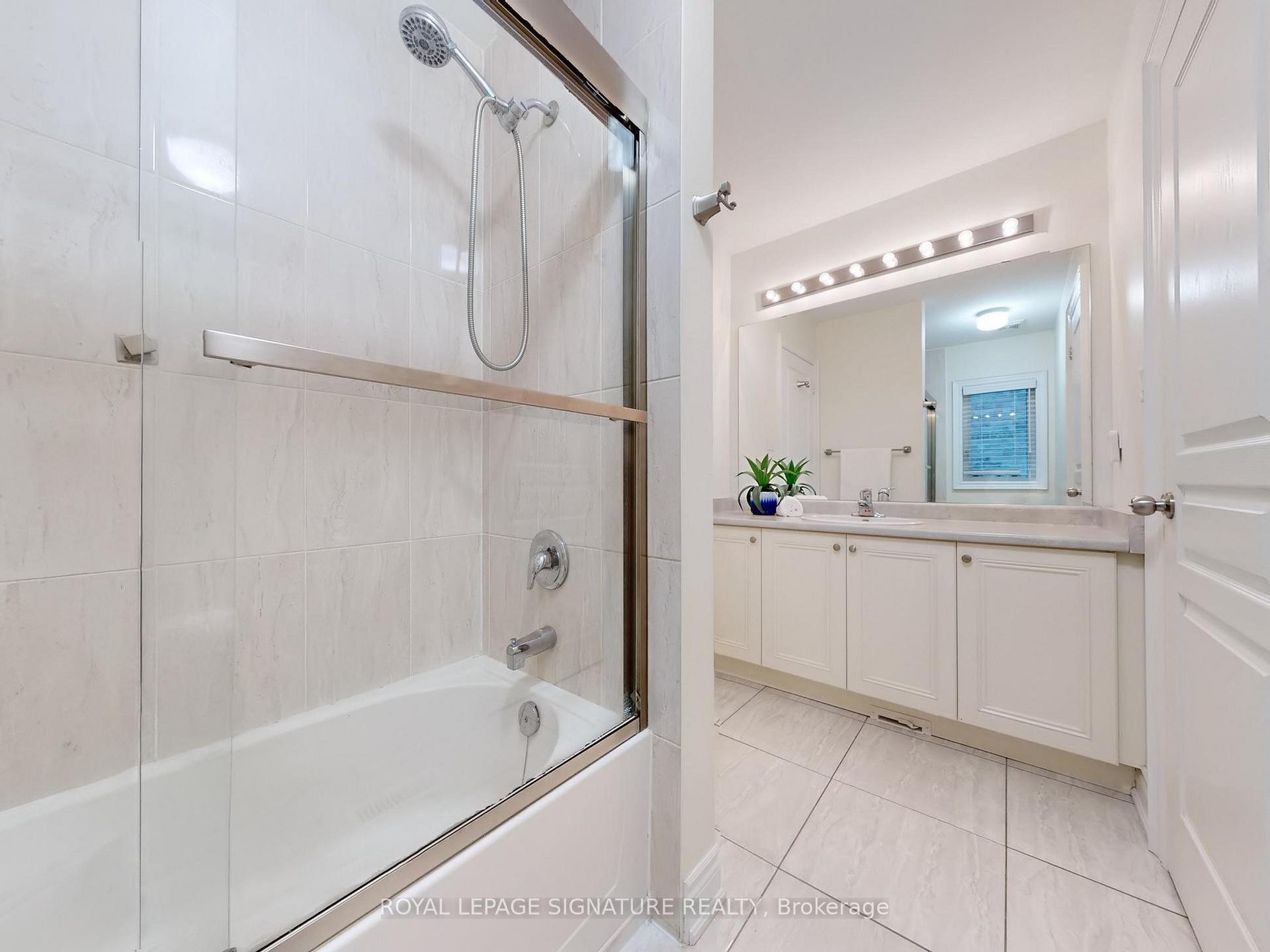 









46


Kincardine

Street,
Vaughan,




ON
L4H 4H7

