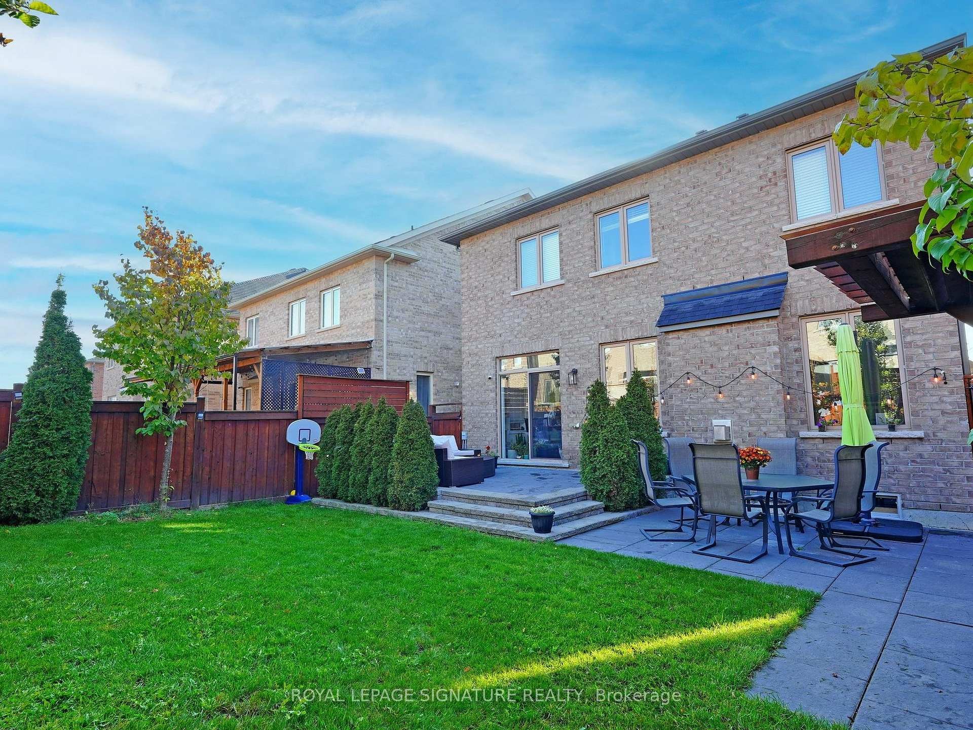 









46


Kincardine

Street,
Vaughan,




ON
L4H 4H7

