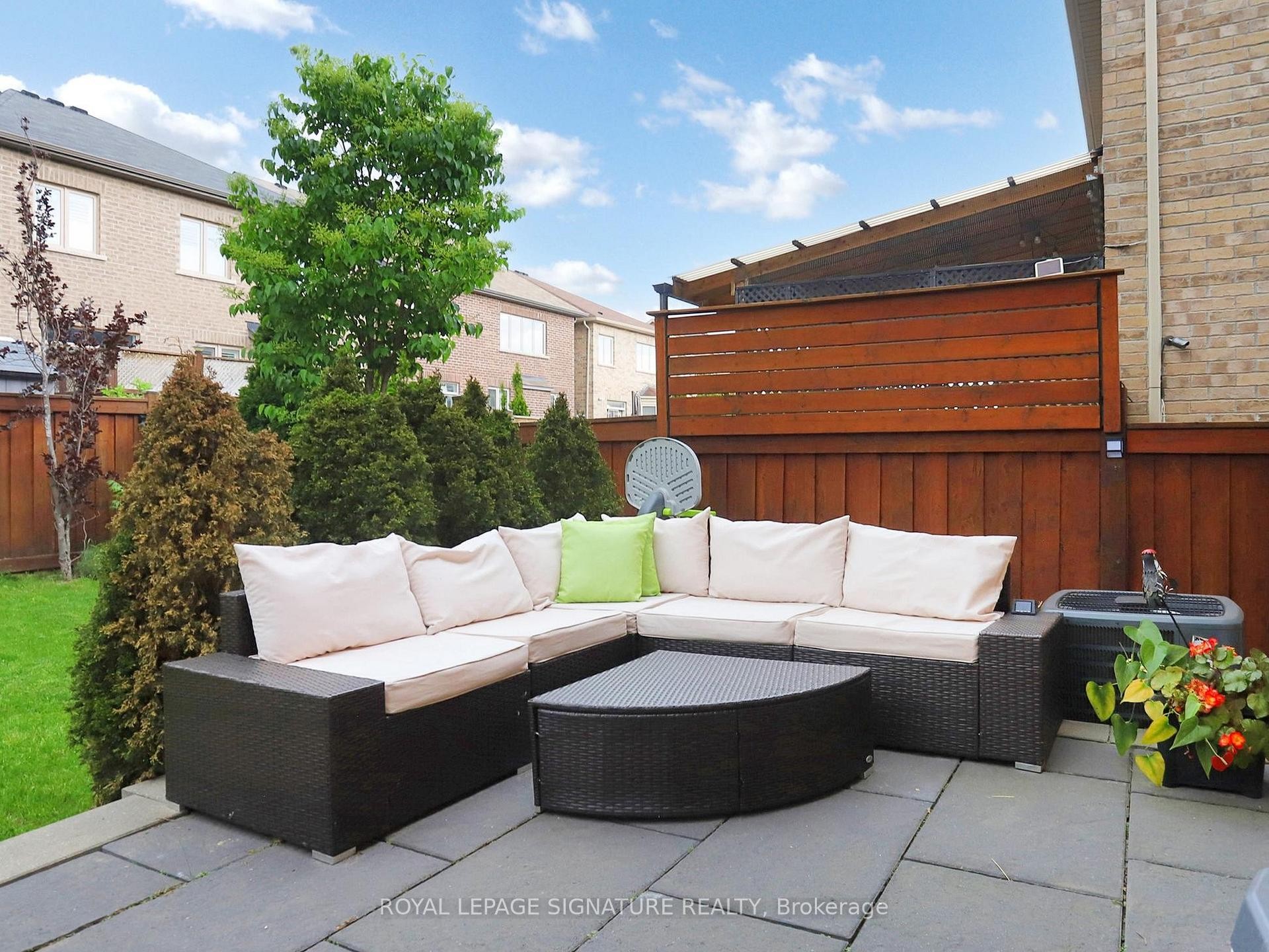 









46


Kincardine

Street,
Vaughan,




ON
L4H 4H7

