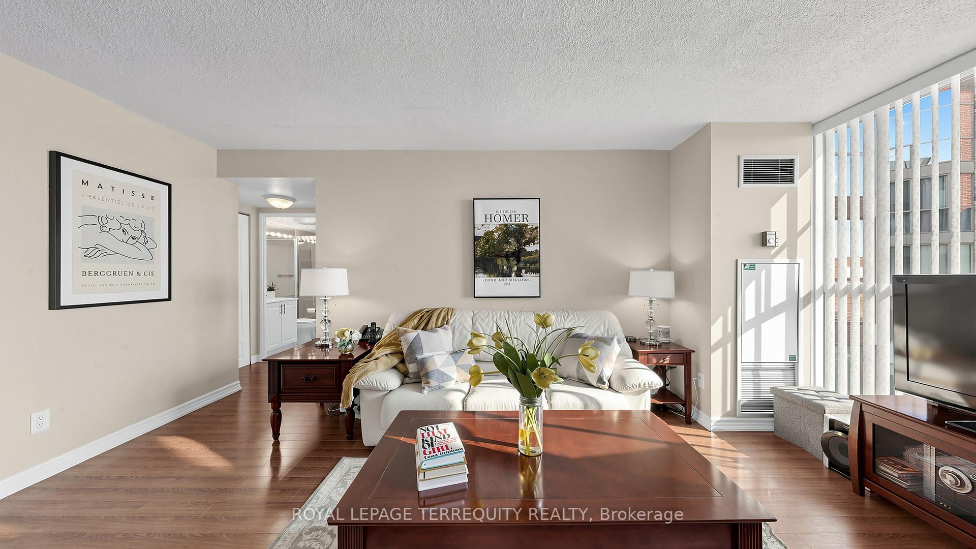 









22


Southport

Street, 833,
Toronto,




ON
M6S 4Y9

