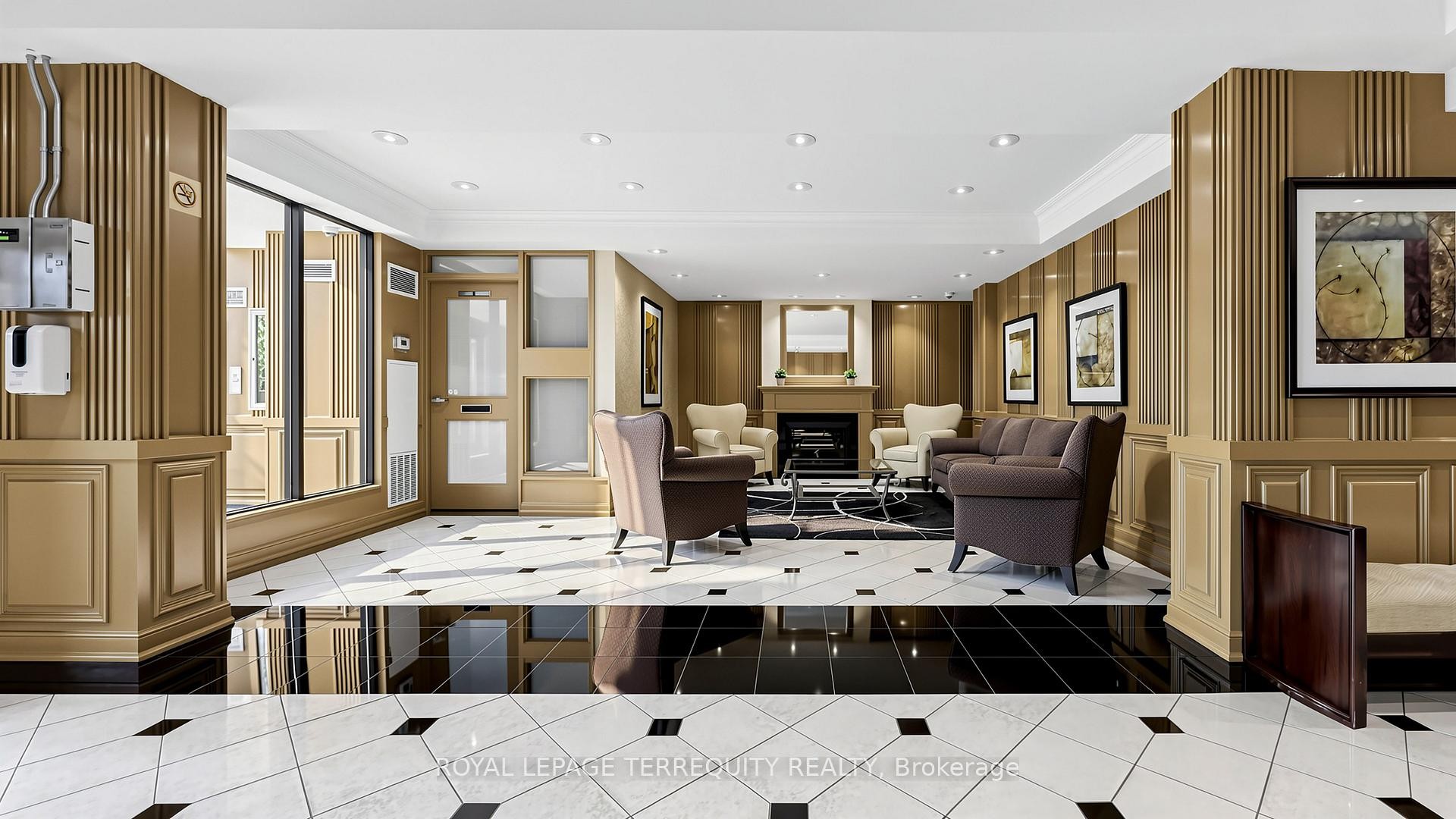 









22


Southport

Street, 833,
Toronto,




ON
M6S 4Y9

