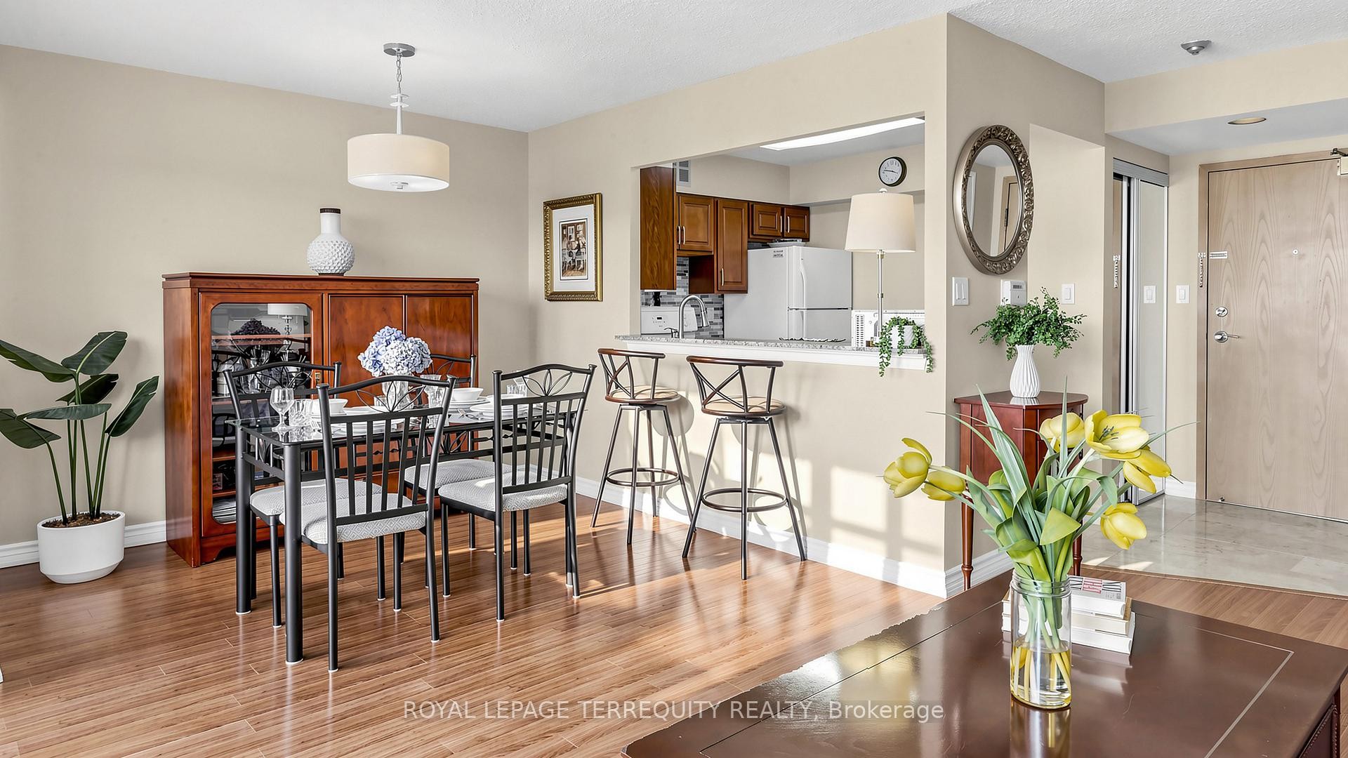 









22


Southport

Street, 833,
Toronto,




ON
M6S 4Y9

