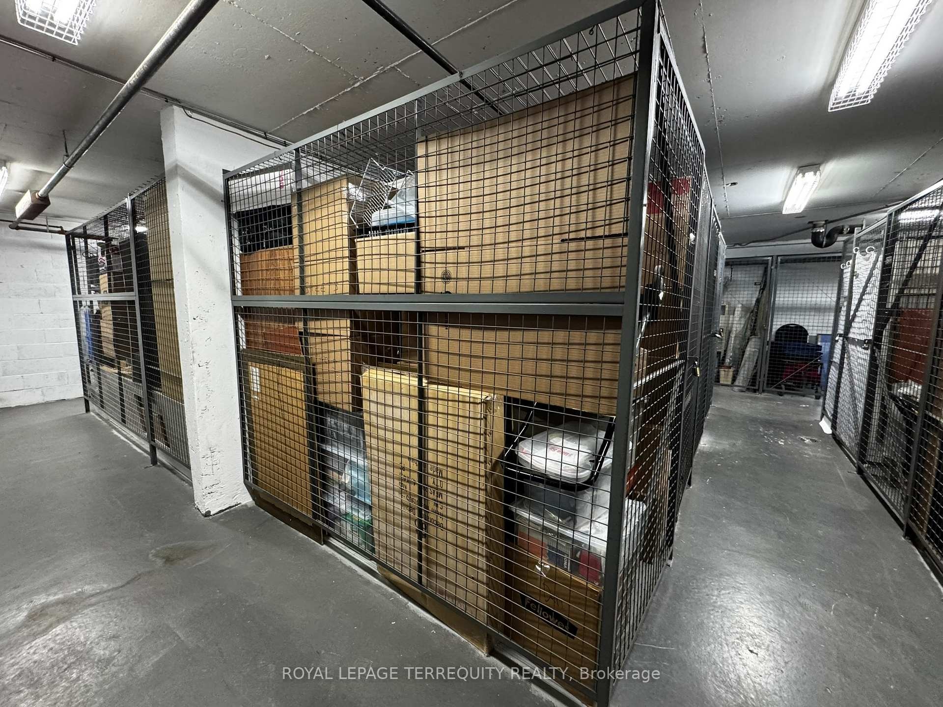 









22


Southport

Street, 833,
Toronto,




ON
M6S 4Y9

