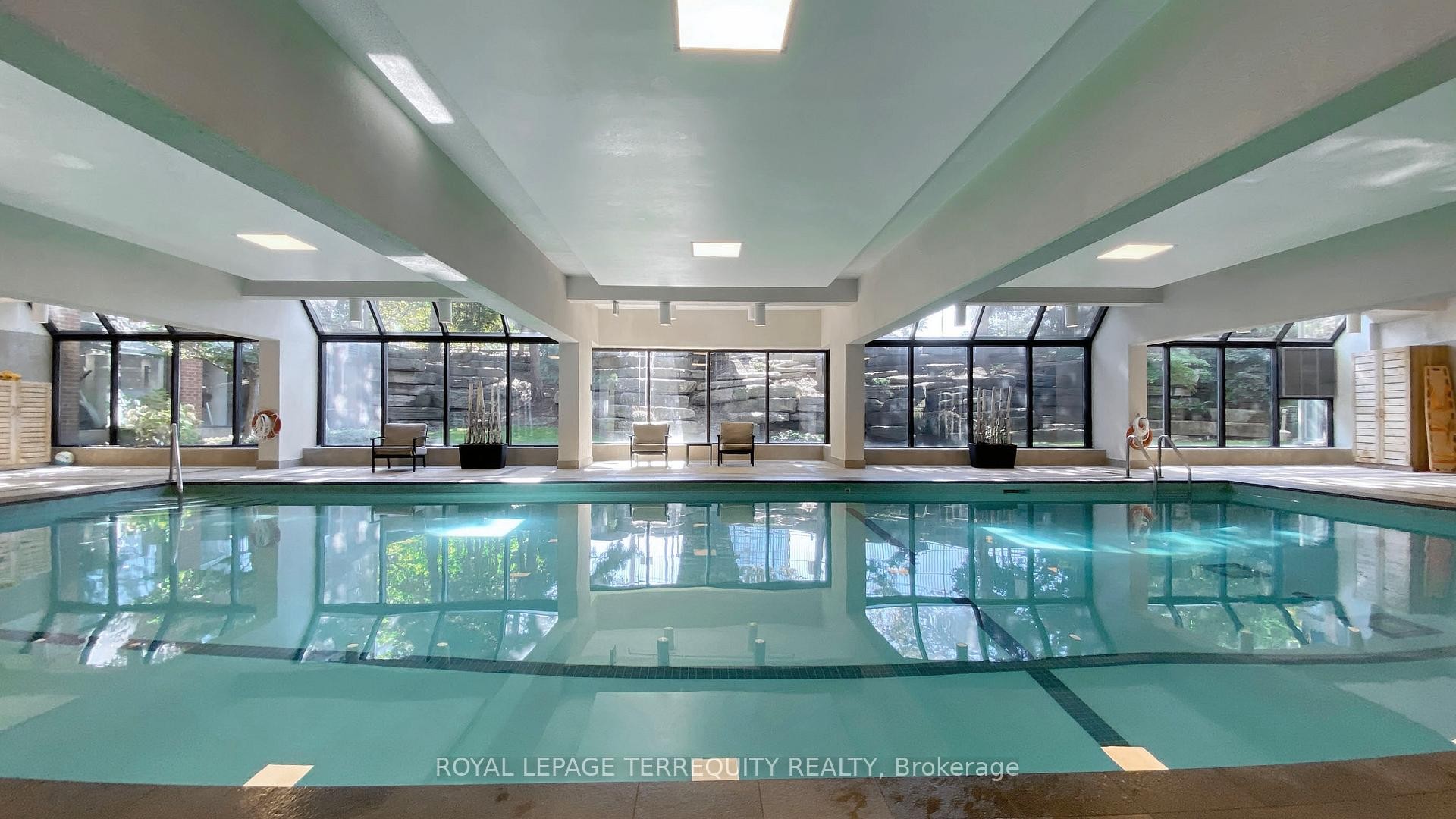 









22


Southport

Street, 833,
Toronto,




ON
M6S 4Y9

