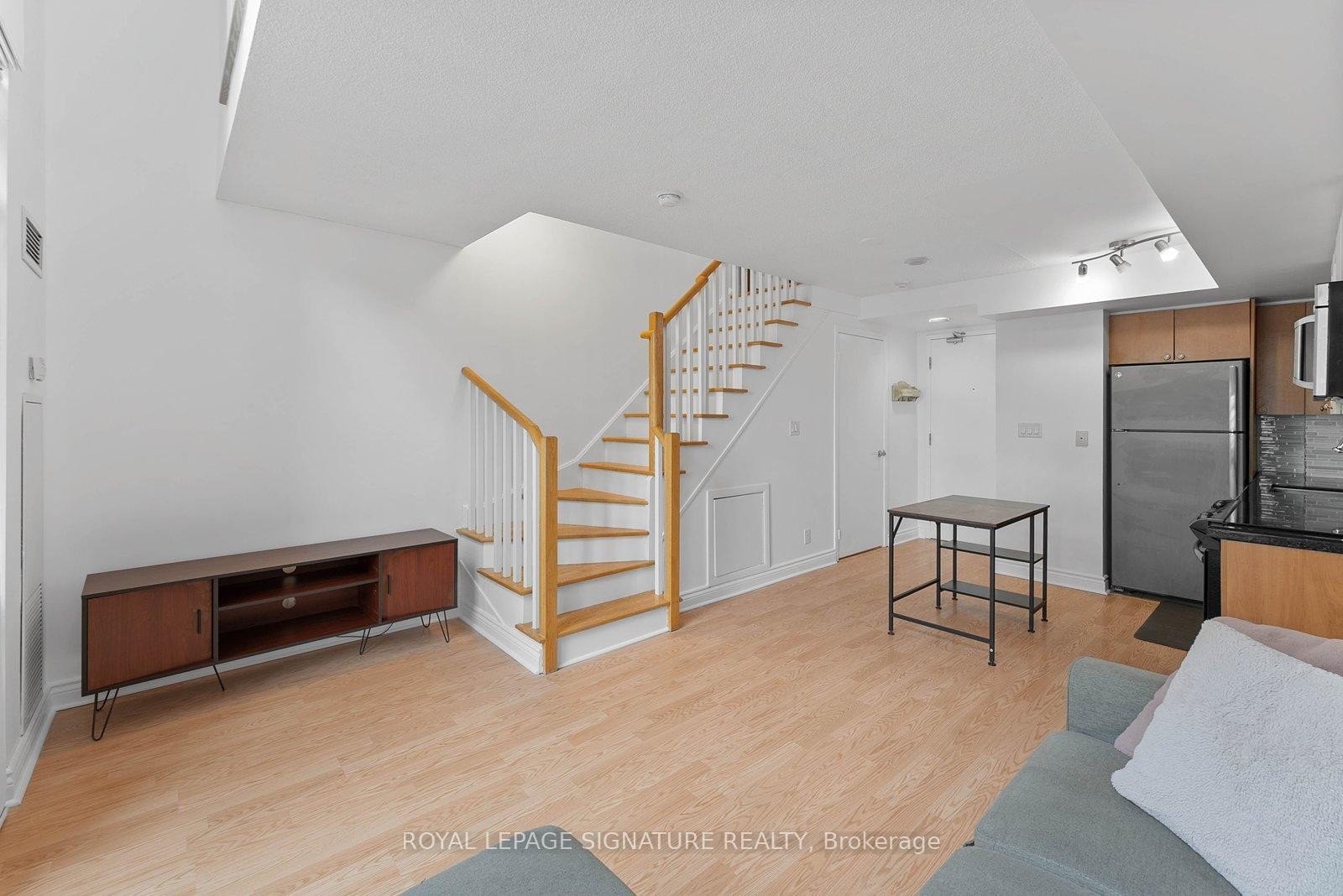 









600


Fleet

Street, 831,
Toronto,




ON
M5V 1B7

