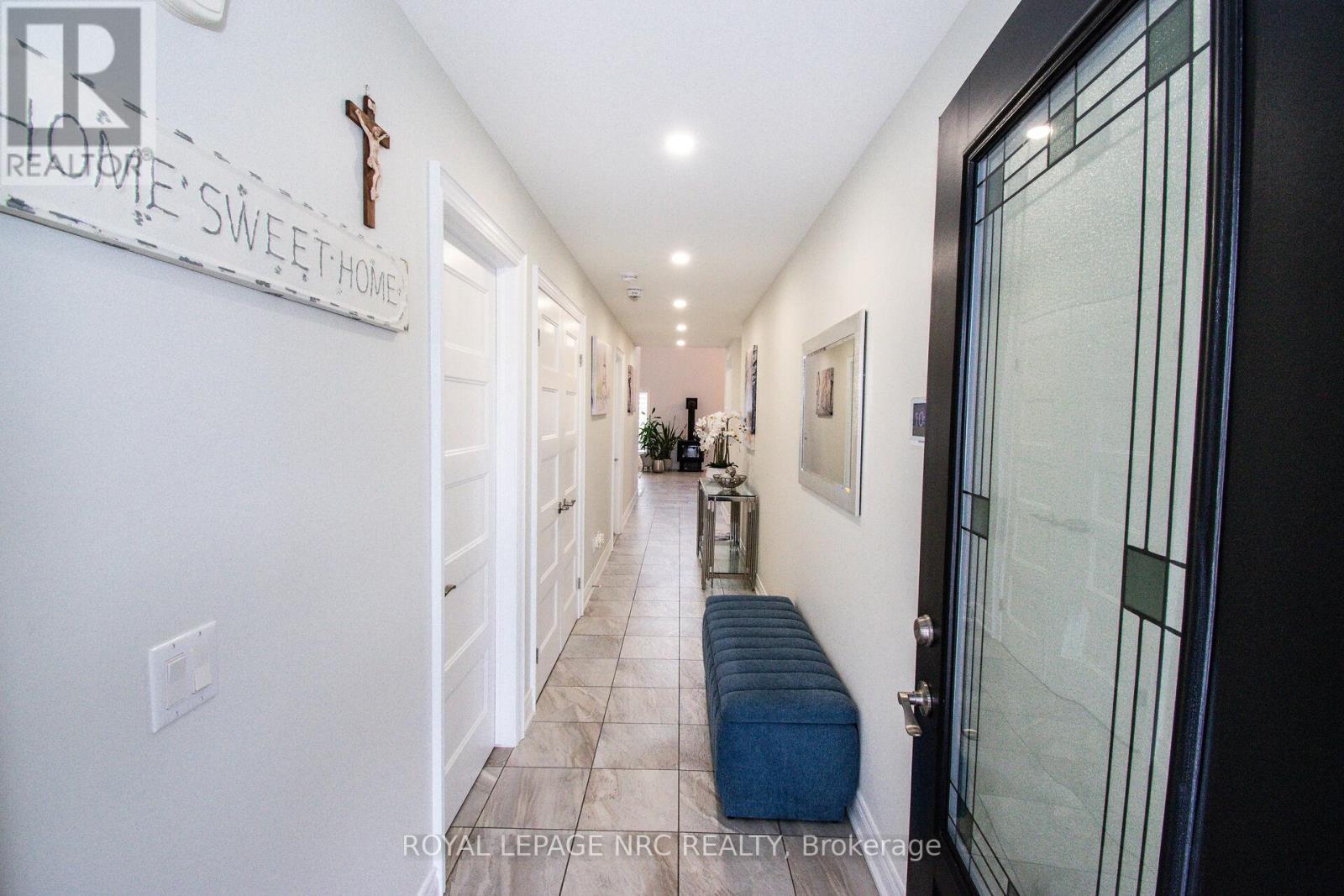 












197 TIMBERVIEW CRESCENT

,
Welland (Coyle Creek),




Ontario
L3C0B9

