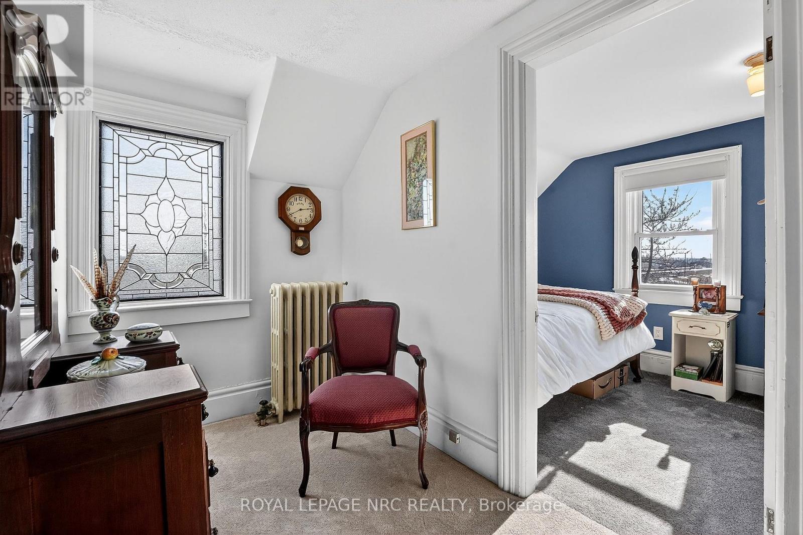 












594 NIAGARA STONE ROAD

,
Niagara-on-the-Lake (Rural),




Ontario
L0S1J0

