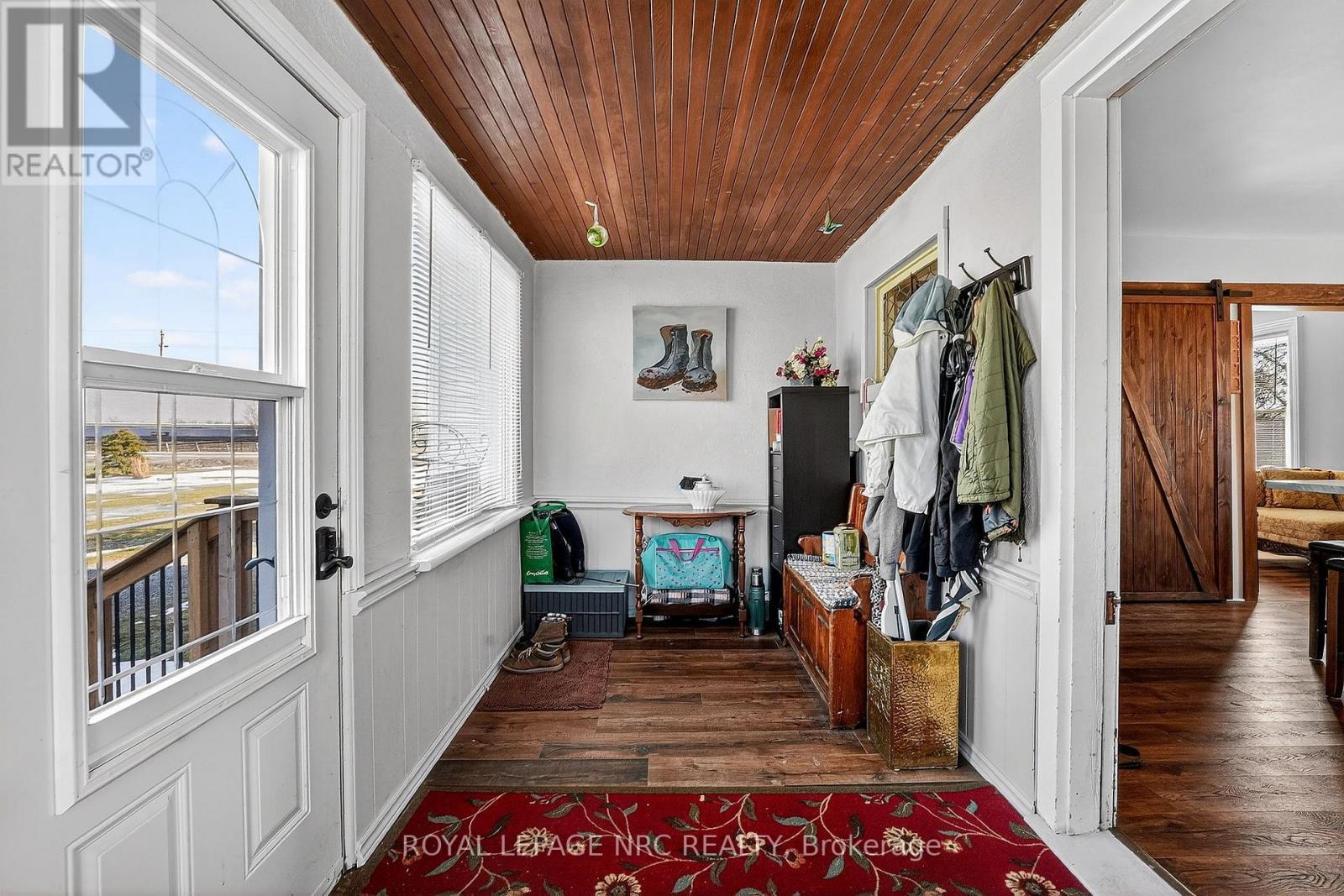 












594 NIAGARA STONE ROAD

,
Niagara-on-the-Lake (Rural),




Ontario
L0S1J0

