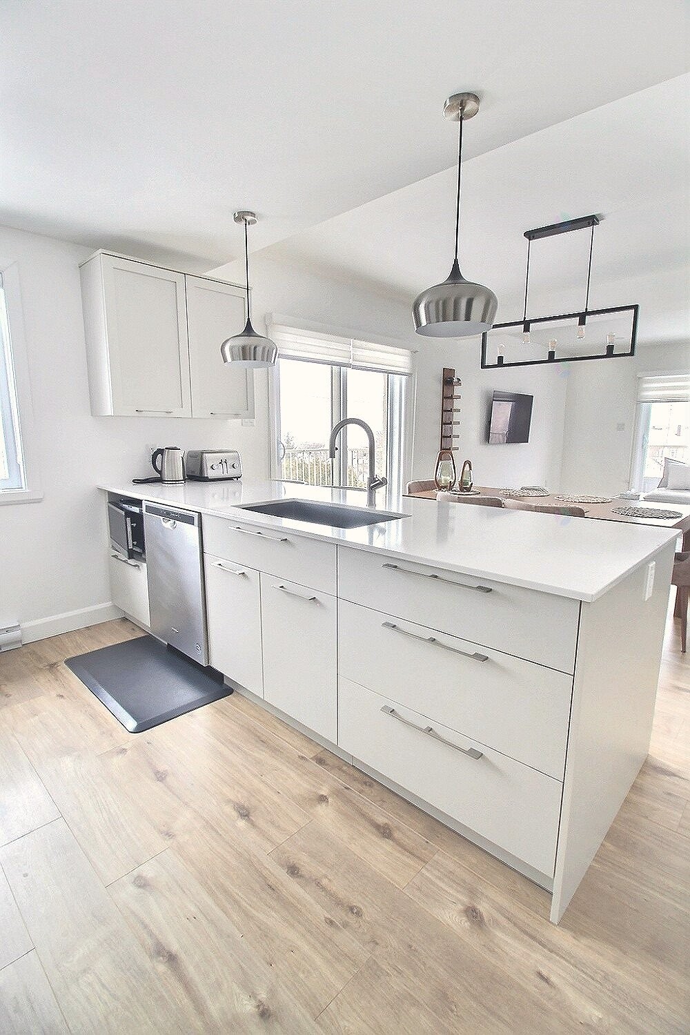 









312


Av. Pierre-Rouleau

,
Rimouski,




QC
G5M0S7

