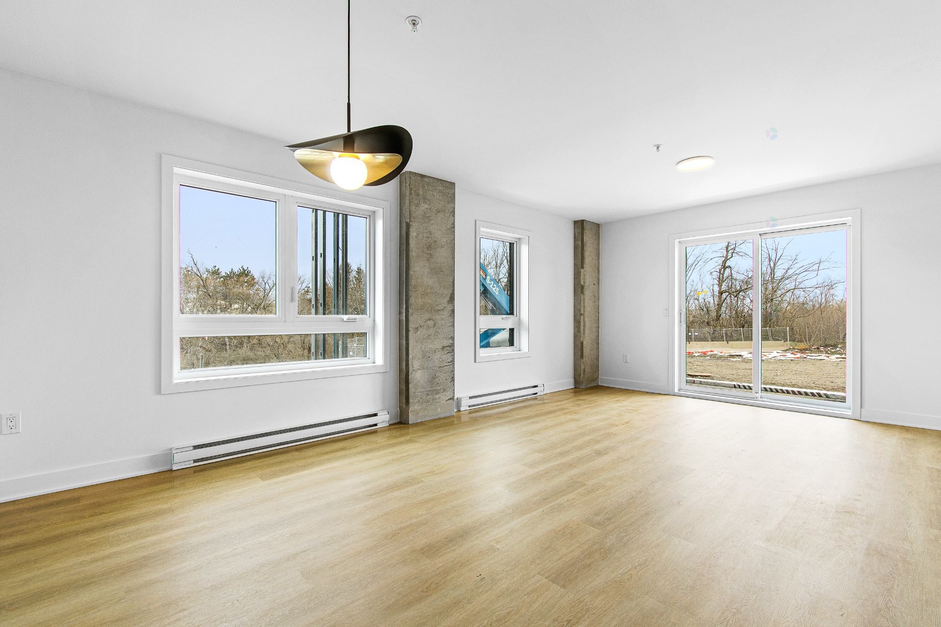 









18653

 - 5 1/2


Rue Charles

,
Mirabel,




QC
J7J2W1


