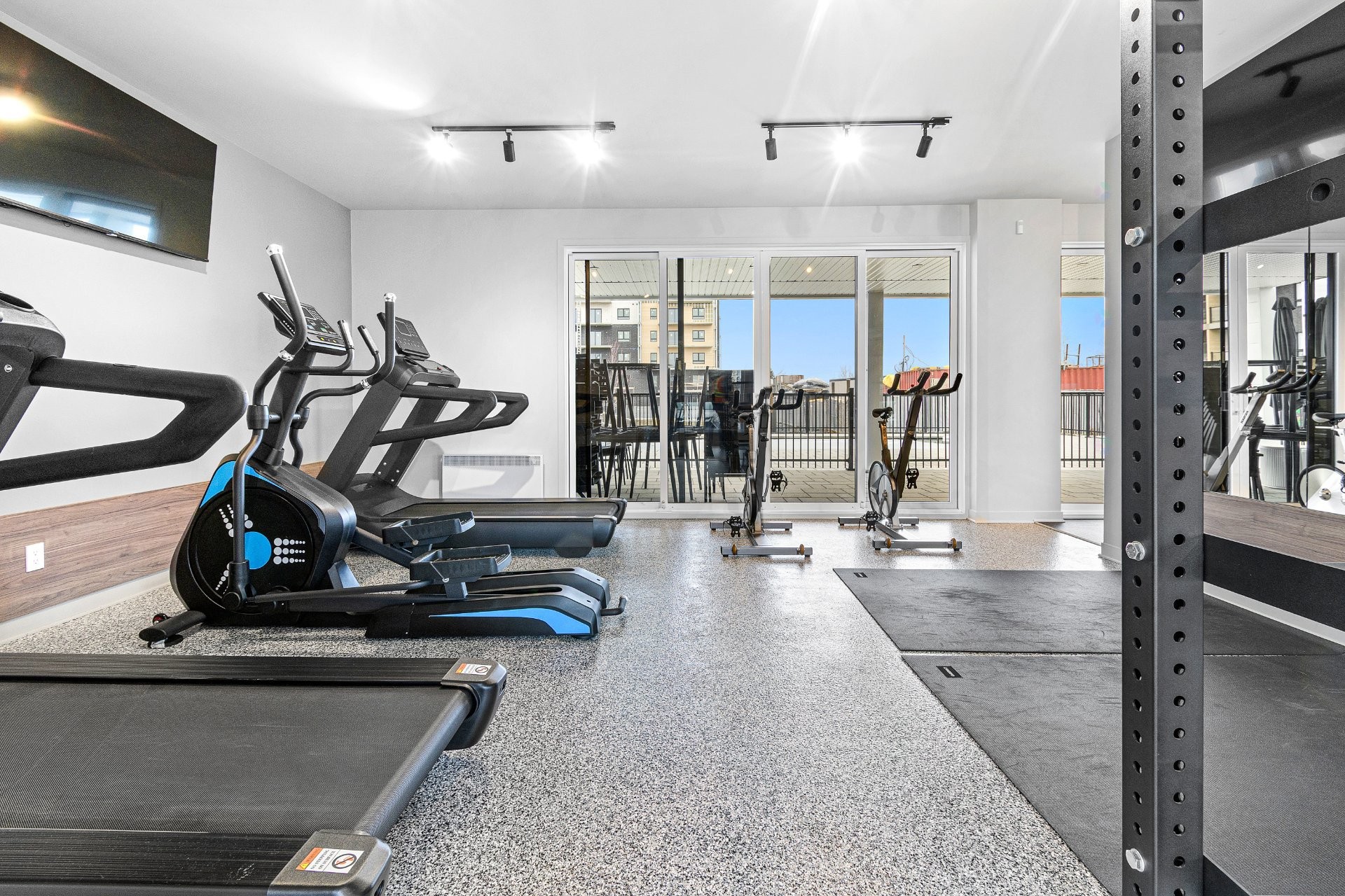 









18653

 - 5 1/2


Rue Charles

,
Mirabel,




QC
J7J2W1

