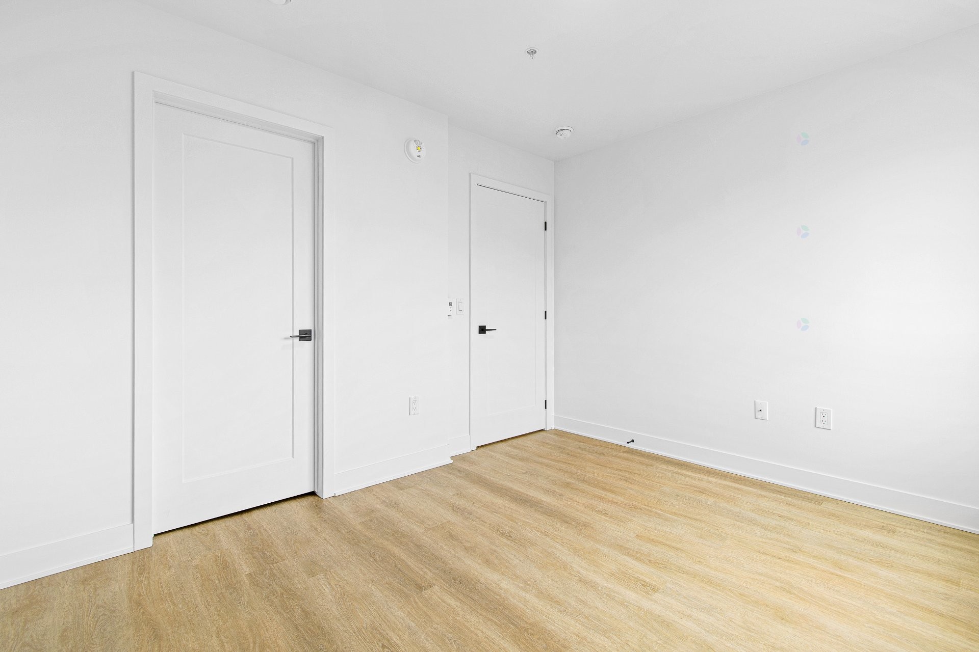 









18653

 - 5 1/2


Rue Charles

,
Mirabel,




QC
J7J2W1

