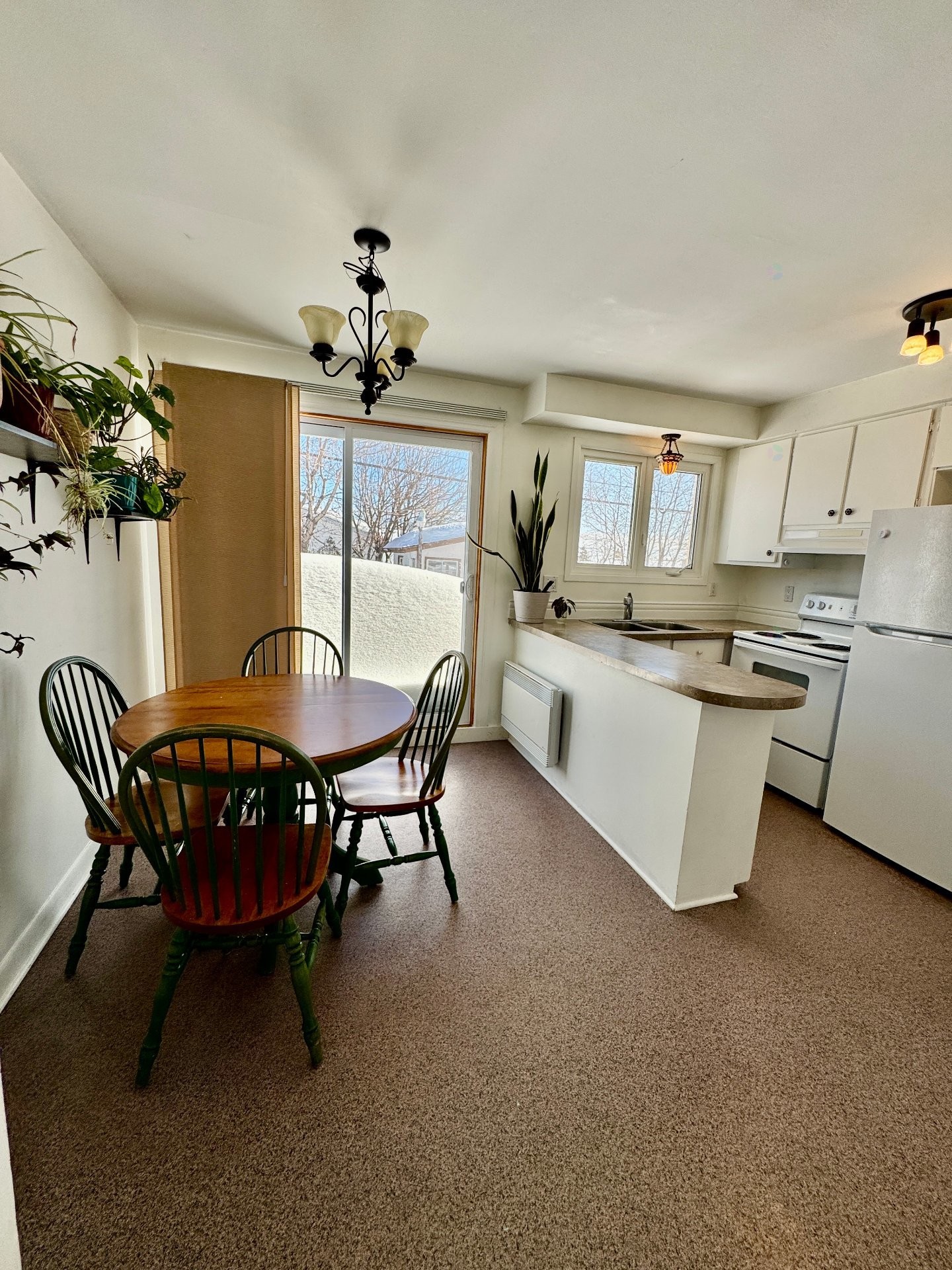 









49


Côte du Moulin

,
Port-Cartier,




QC
G4R1T7

