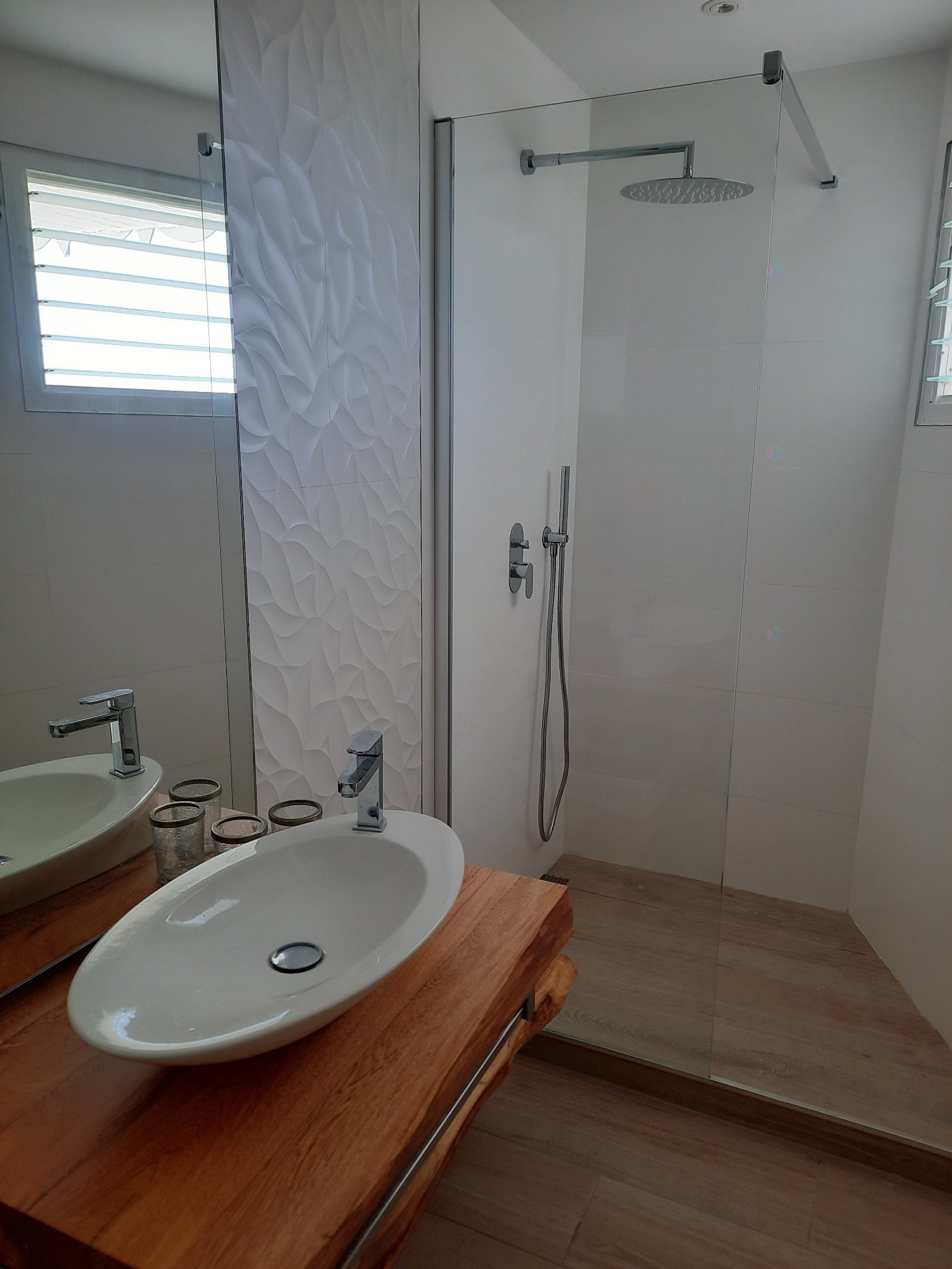 









1


Le Manganao, Saint-François, Guadeloupe

, 520,
Autres pays / Other countries,





97118

