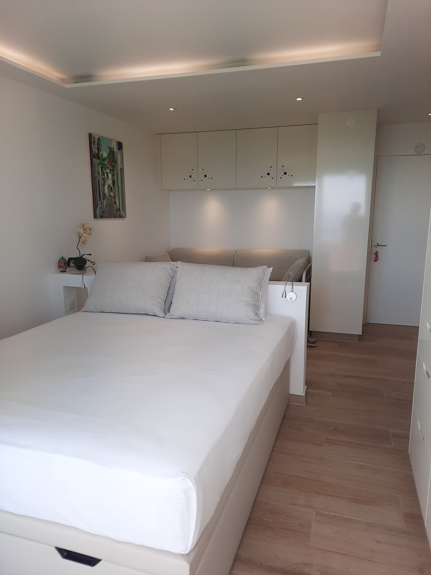 









1


Le Manganao, Saint-François, Guadeloupe

, 520,
Autres pays / Other countries,





97118

