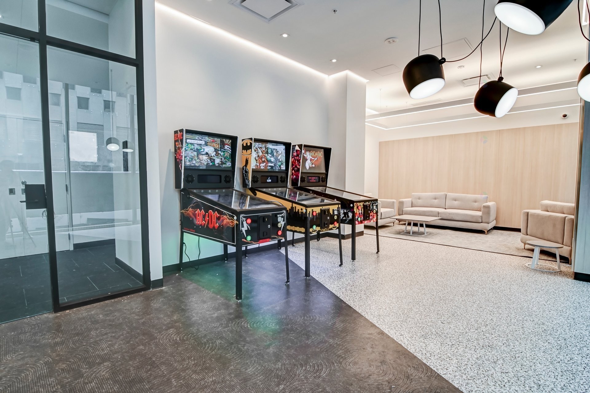 









1210


Rue Jeanne-Mance

, 5808,
Montréal (Ville-Marie),




QC
H2X1M1

