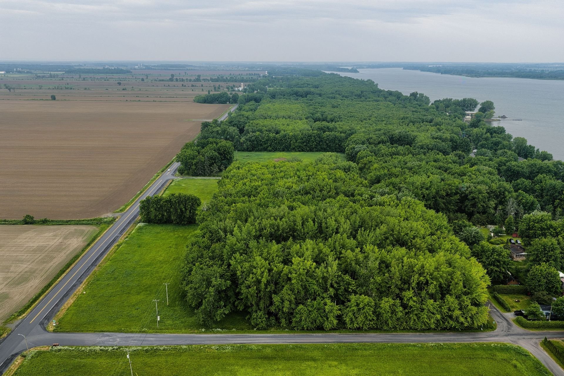 












47e Avenue

,
Sainte-Anne-de-Sabrevois,







QC
J0J2G0

