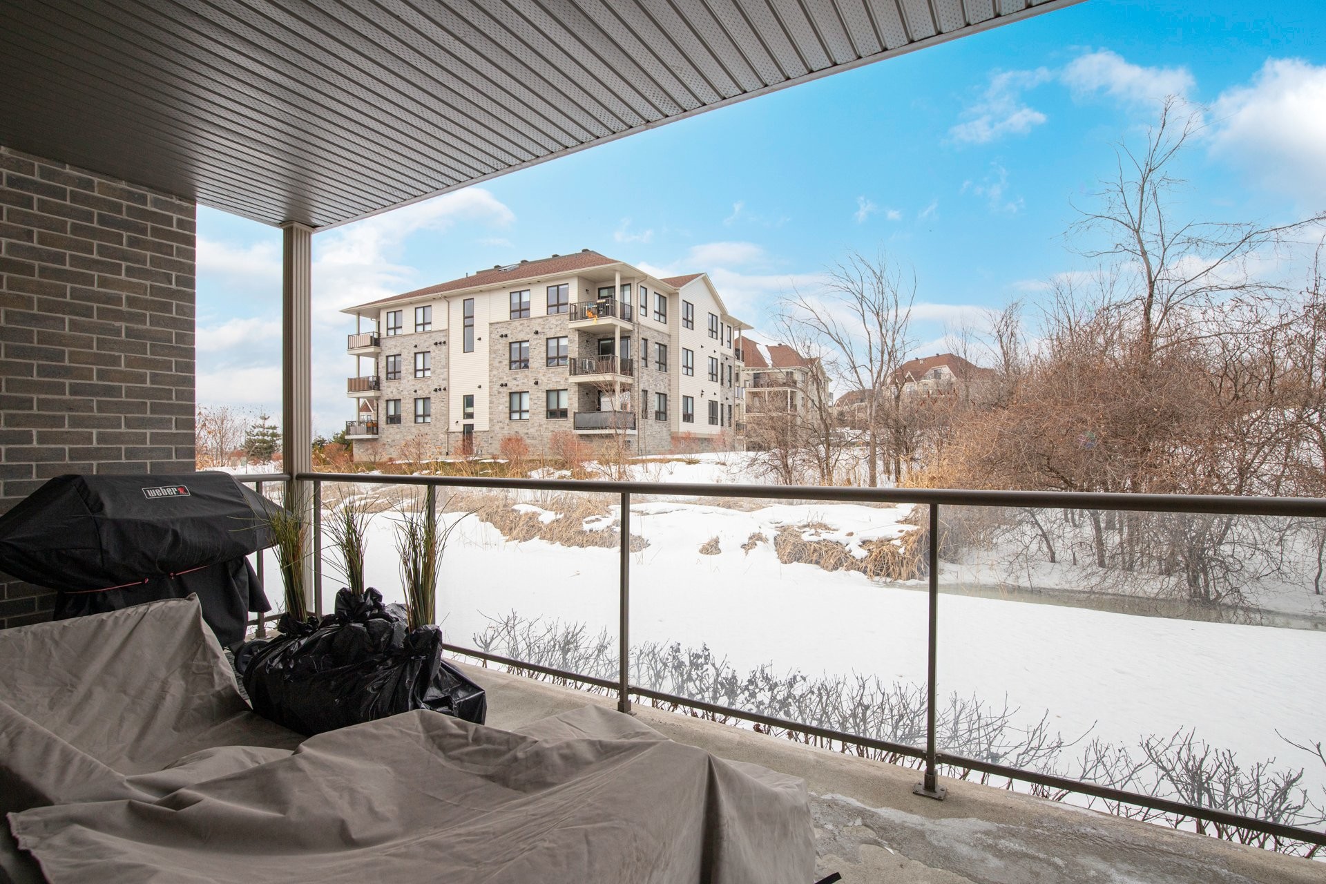 









5071


Ch. du Crépuscule

, 102,
Saint-Mathieu-de-Beloeil,




QC
J3G0N9

