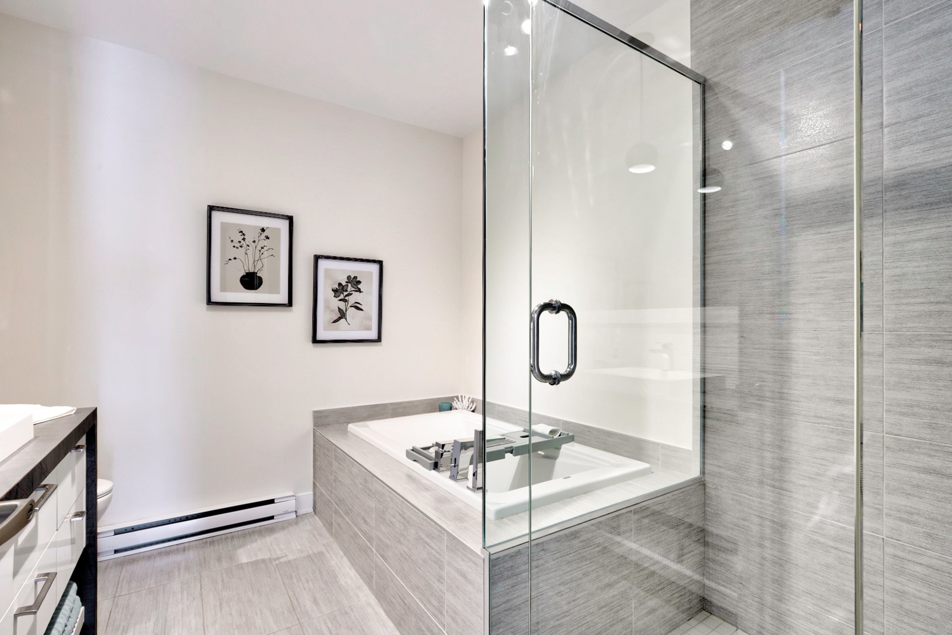 









5071


Ch. du Crépuscule

, 102,
Saint-Mathieu-de-Beloeil,




QC
J3G0N9

