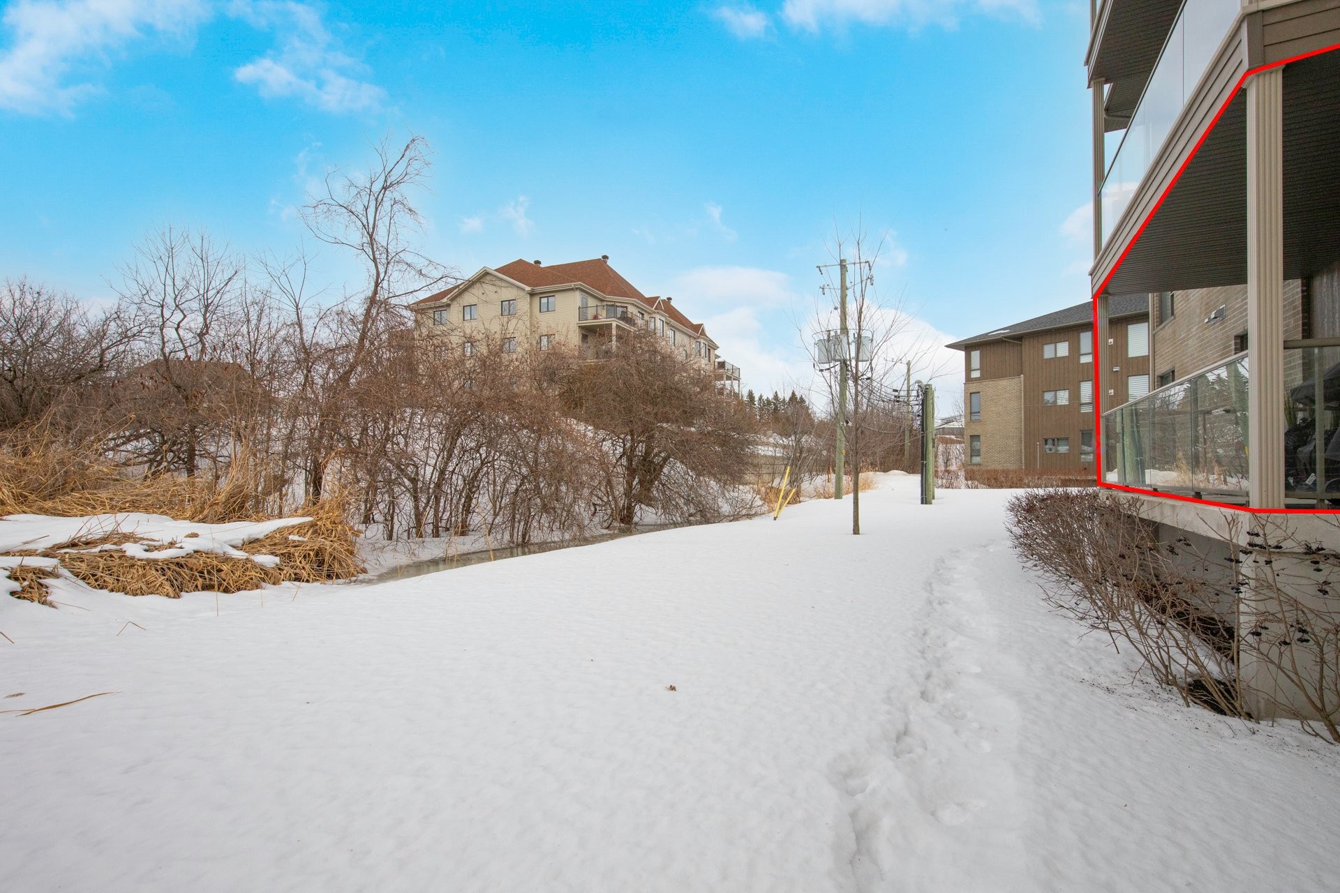 









5071


Ch. du Crépuscule

, 102,
Saint-Mathieu-de-Beloeil,




QC
J3G0N9

