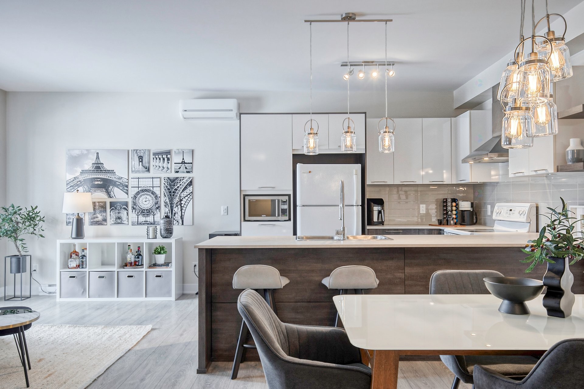 









5071


Ch. du Crépuscule

, 102,
Saint-Mathieu-de-Beloeil,




QC
J3G0N9

