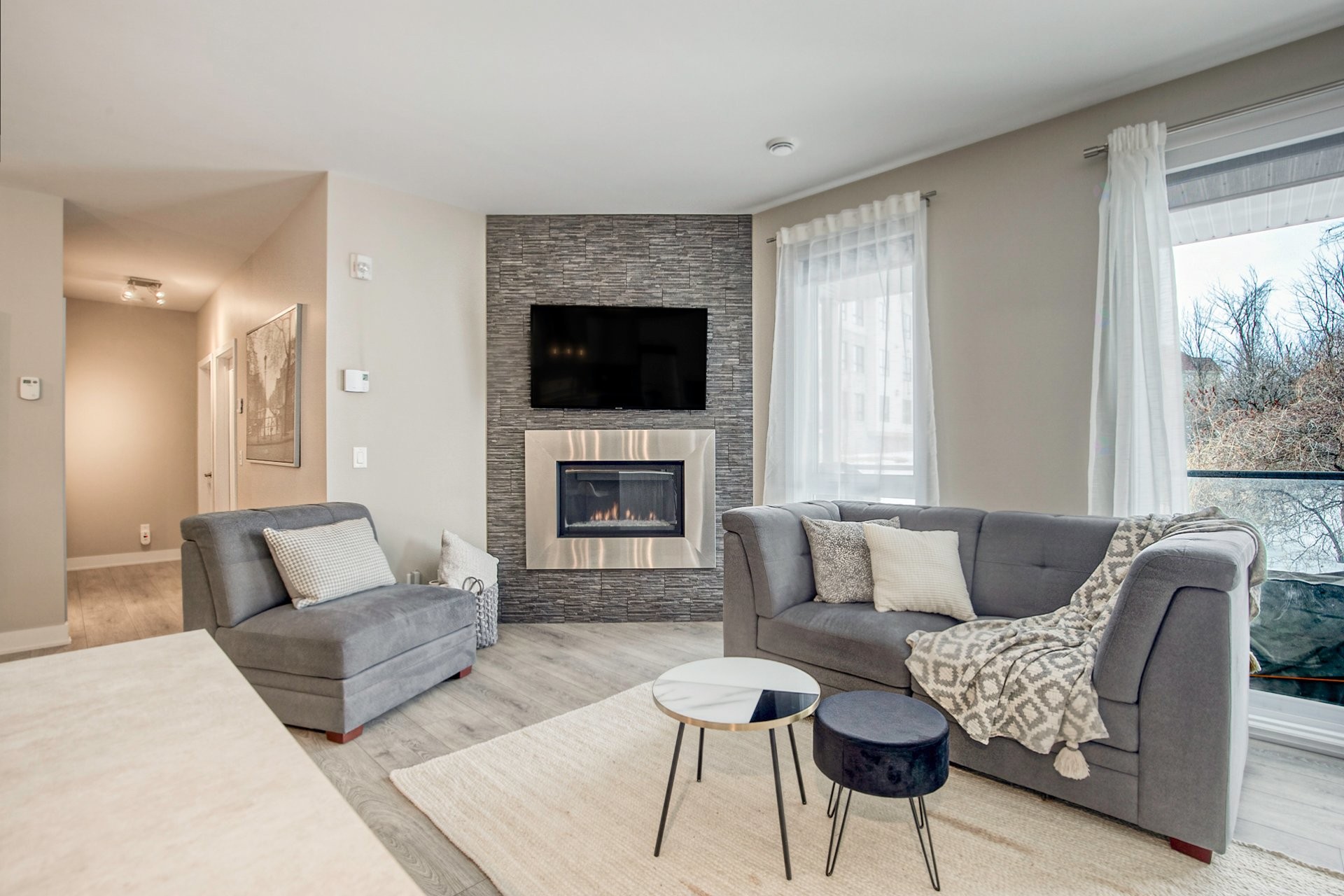 









5071


Ch. du Crépuscule

, 102,
Saint-Mathieu-de-Beloeil,




QC
J3G0N9

