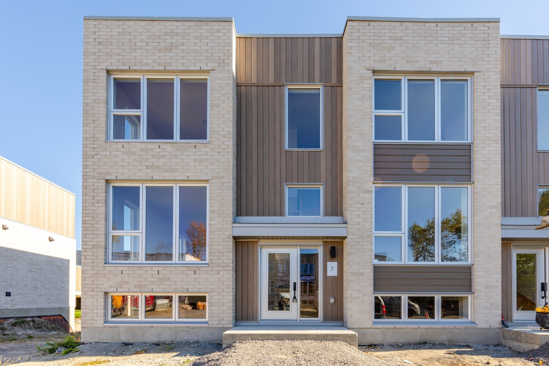 









11


Rue de Beaumont

,
Blainville,




QC
J7C4A9

